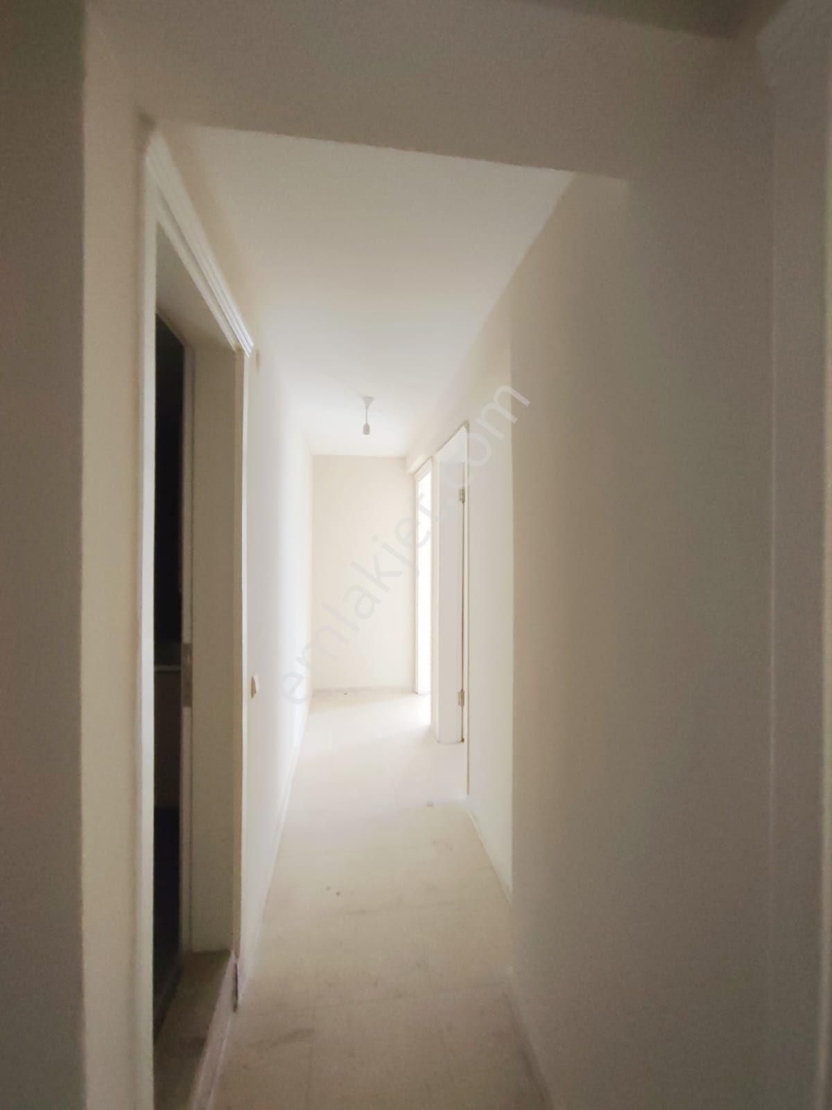 Kuşadası Değirmendere Mevkiinde Havuzlu Güvenlikli Sitede Doğalgaz Kapısında 2+1 Ve 3+1 - Görsel 18