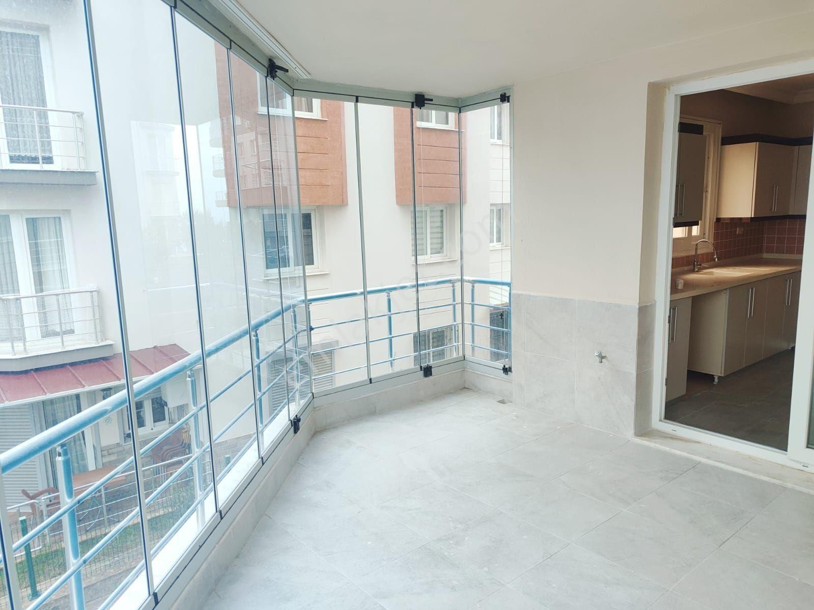 Kuşadası Değirmendere Mevkiinde Havuzlu Güvenlikli Sitede Doğalgaz Kapısında 2+1 Ve 3+1 - Görsel 15