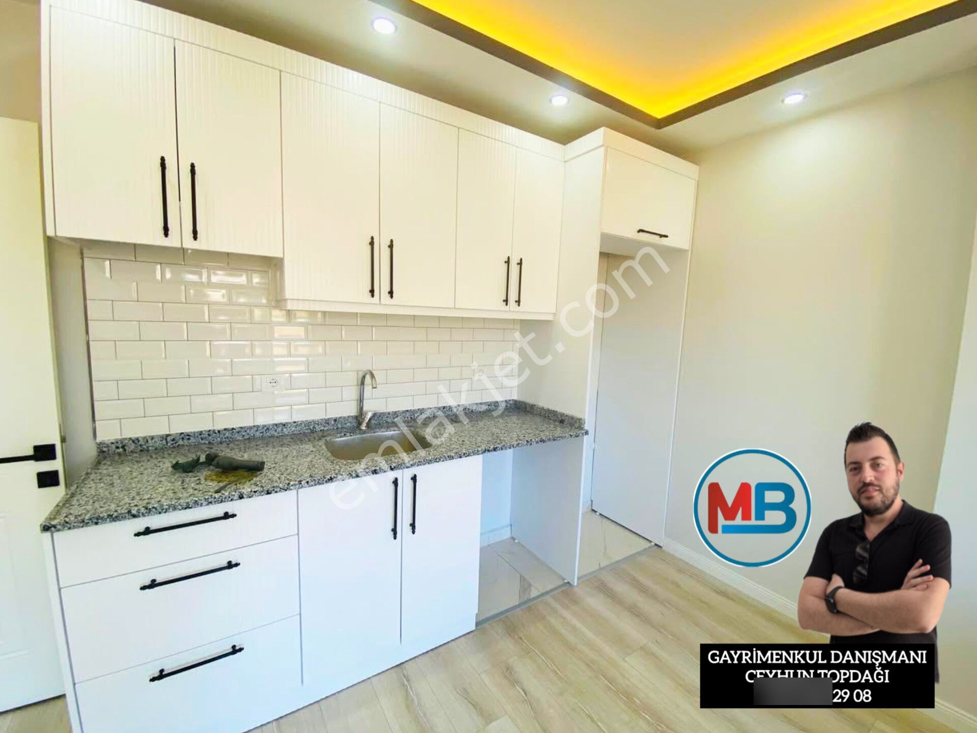 Didimde Satılık 2+1 Sıfır Daire Orta Kat Asansörlü Ön Cephe Eşyalı ! - Görsel 10