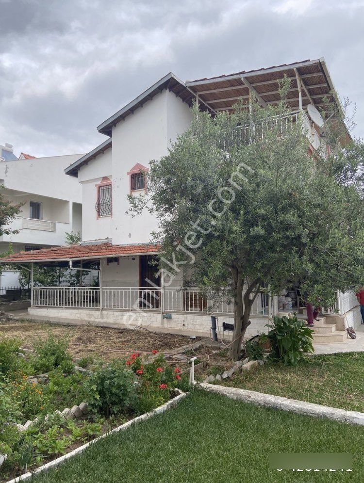 Çandarlı Eşyalı Satılık Yazlık