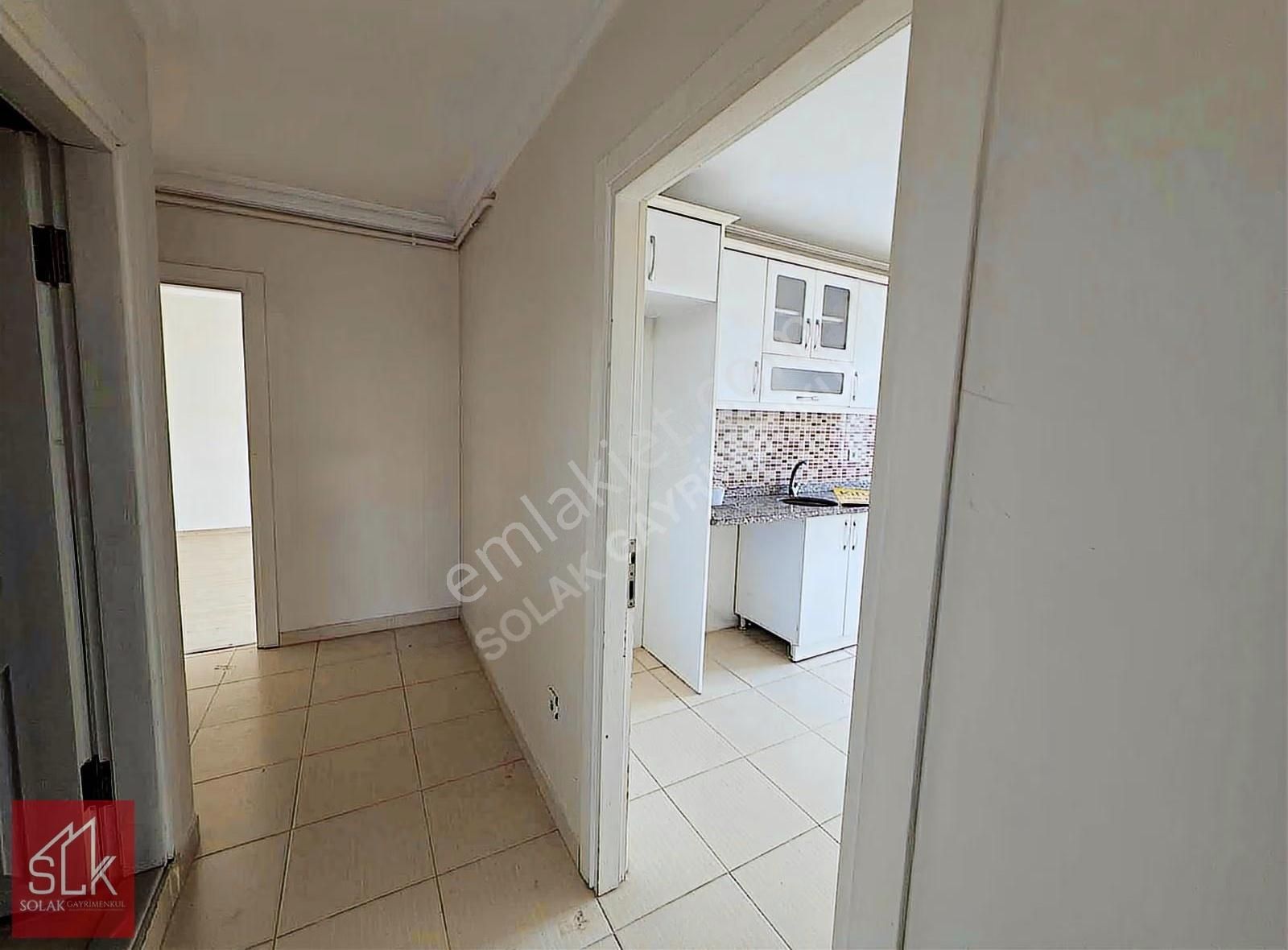 Cenk Atalay Solak'tan 100m2 G. Kullanımlı, Balkonlu Kiralık 3+1 - Görsel 3