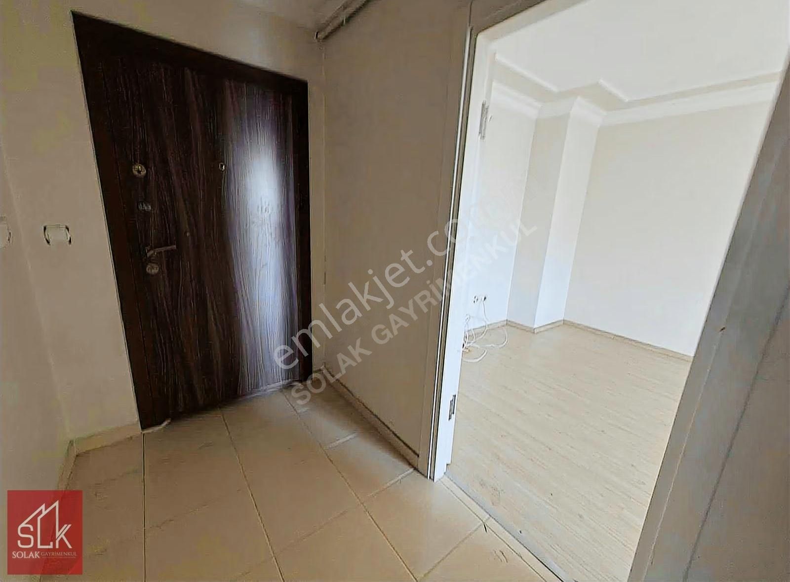 Cenk Atalay Solak'tan 100m2 G. Kullanımlı, Balkonlu Kiralık 3+1 - Görsel 13