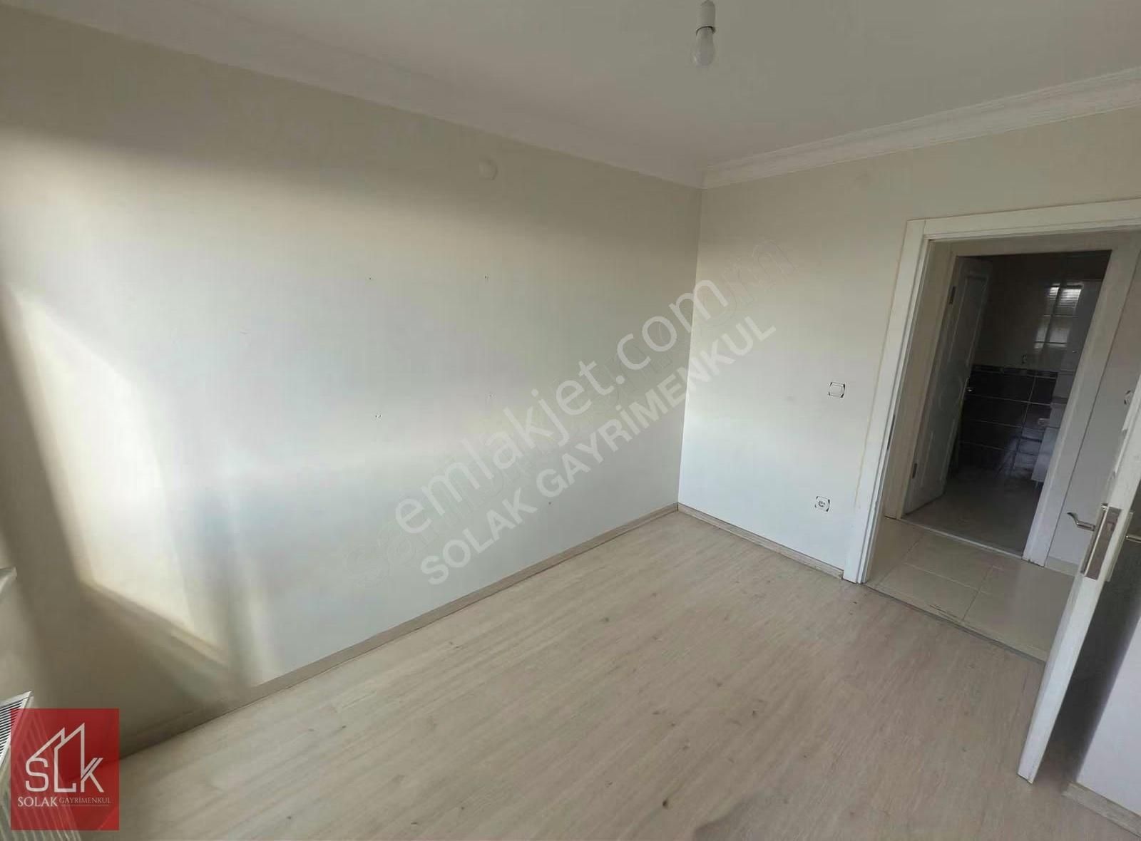 Cenk Atalay Solak'tan 100m2 G. Kullanımlı, Balkonlu Kiralık 3+1 - Görsel 33