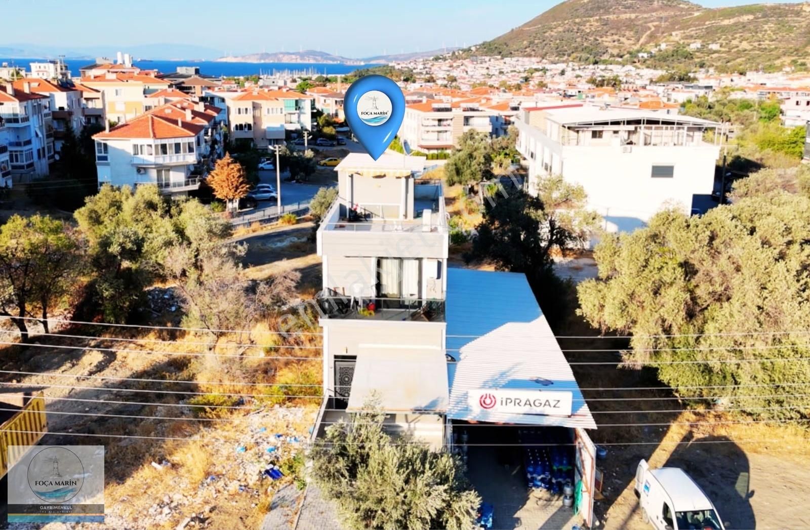 Yenifoça Cadde Üzerinde Dükkan Ve Meskenden Oluşan Satılık Bina - Görsel 24