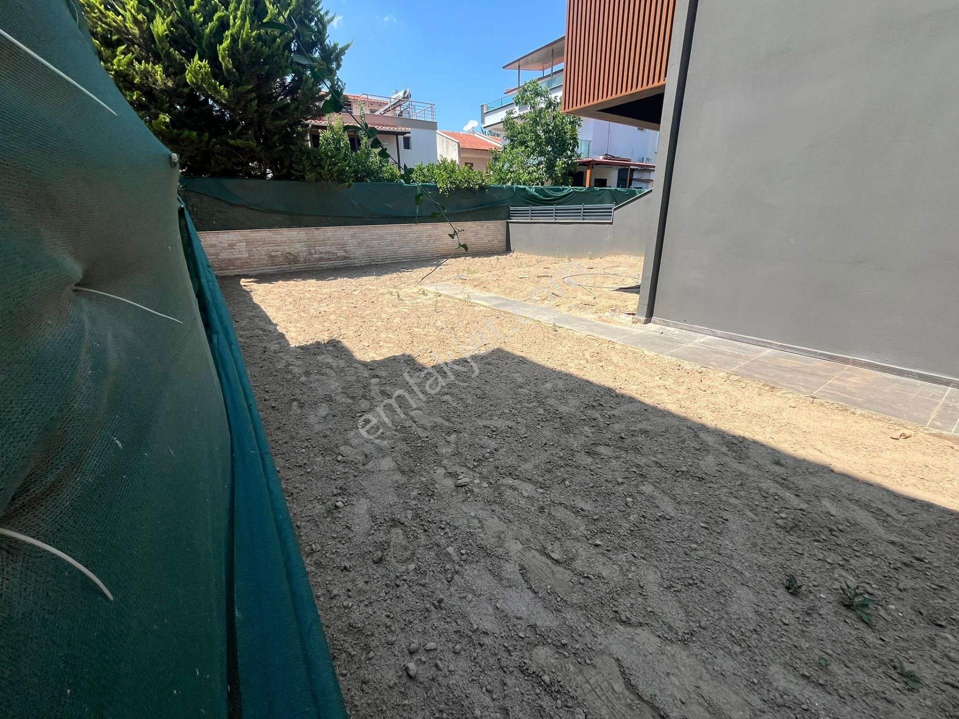 Gökçen'den Denize 150 Mt Merkezde Sıfır 3+1 Villa - Görsel 3