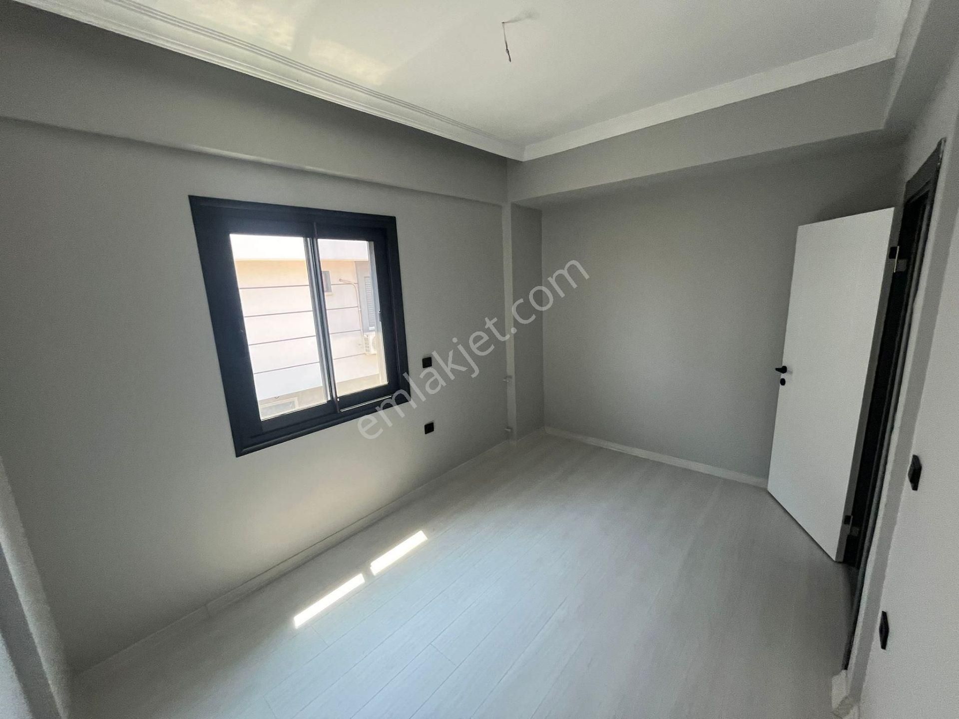 Gökçen'den Denize 150 Mt Merkezde Sıfır 3+1 Villa - Görsel 13