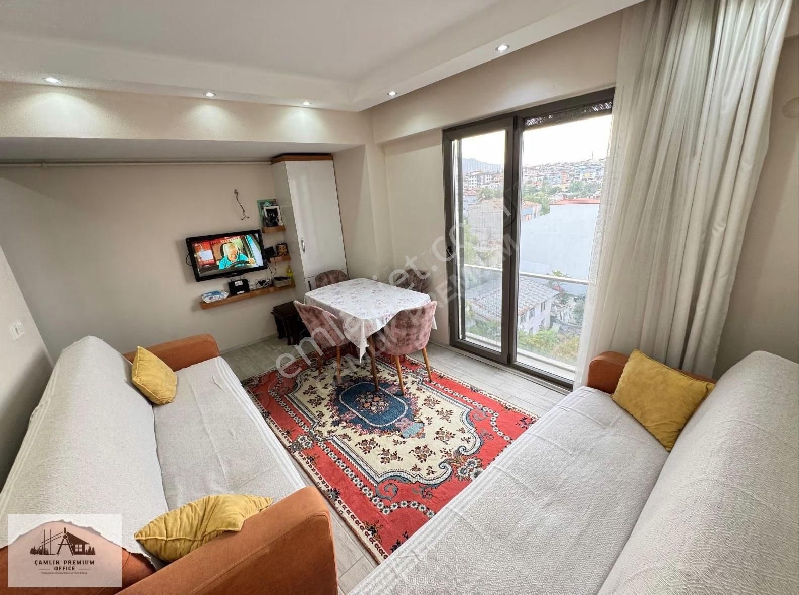 Devlet Hastanesi Karşısı Satılık 2+1 Arakat Eşyalı Daire