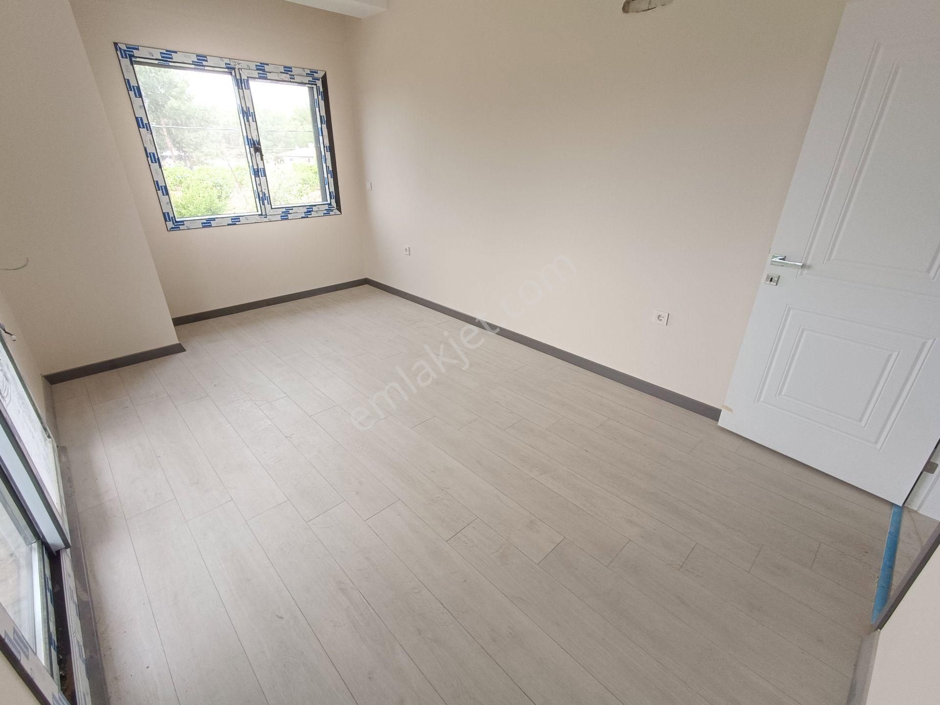 Gökçen'den Sıfır Geniş Bahçeli 3+1 Villa - Görsel 15