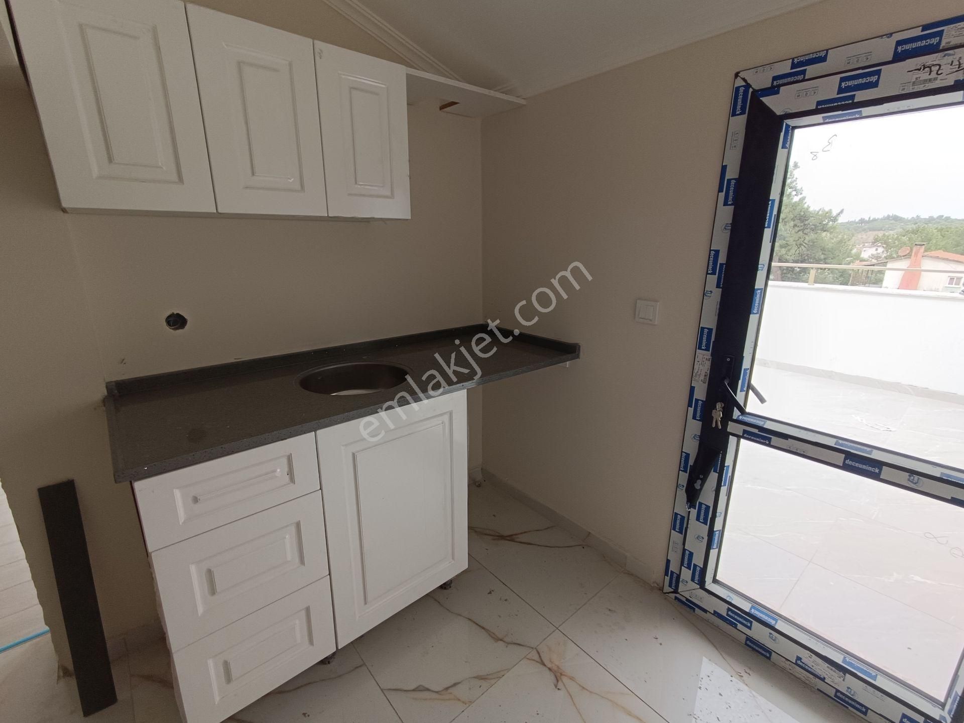 Gökçen'den Sıfır Geniş Bahçeli 3+1 Villa - Görsel 14