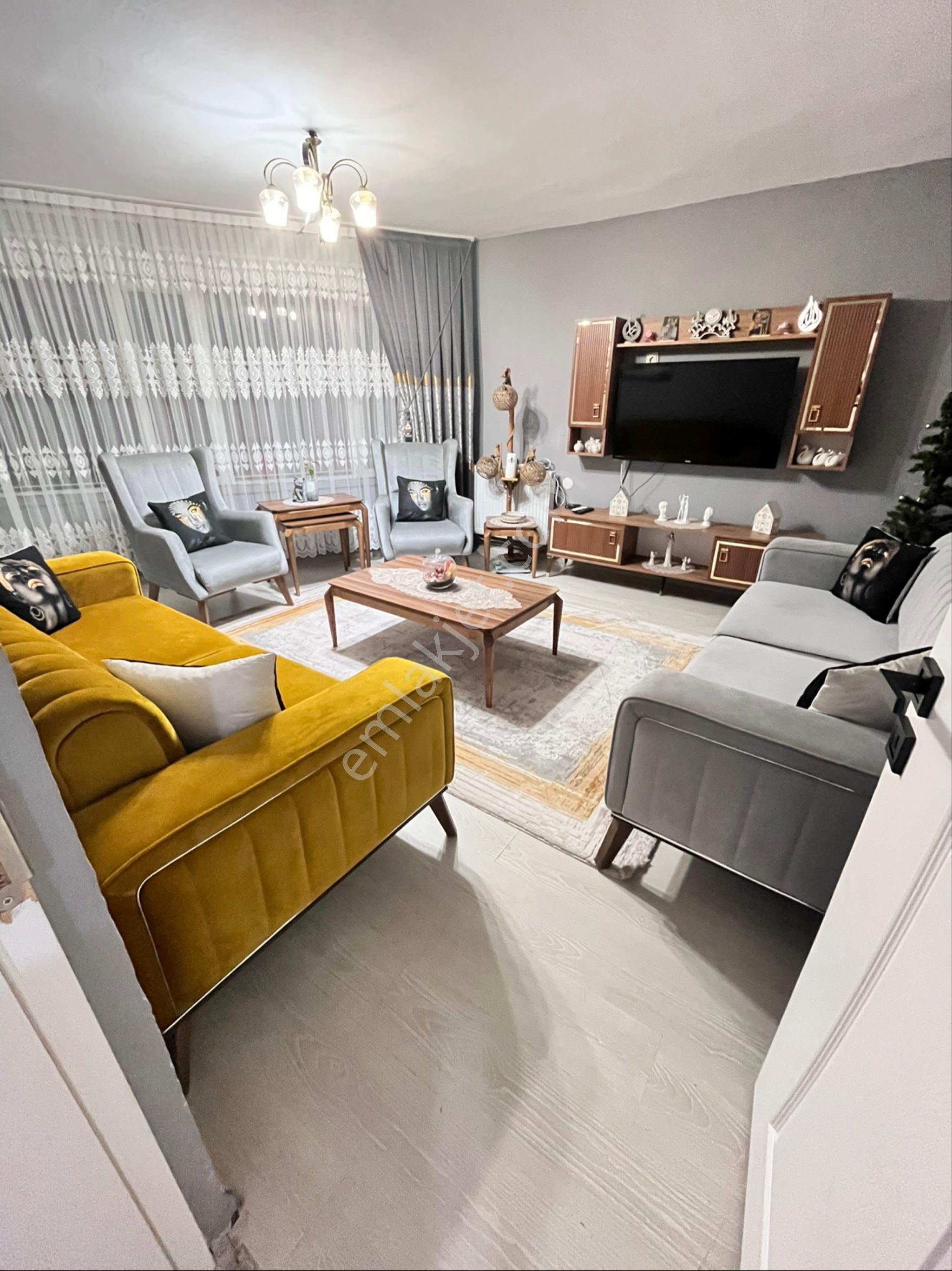 Sahibinden Yeni Tadilatlı 3+1 Doğalgazlı Daire