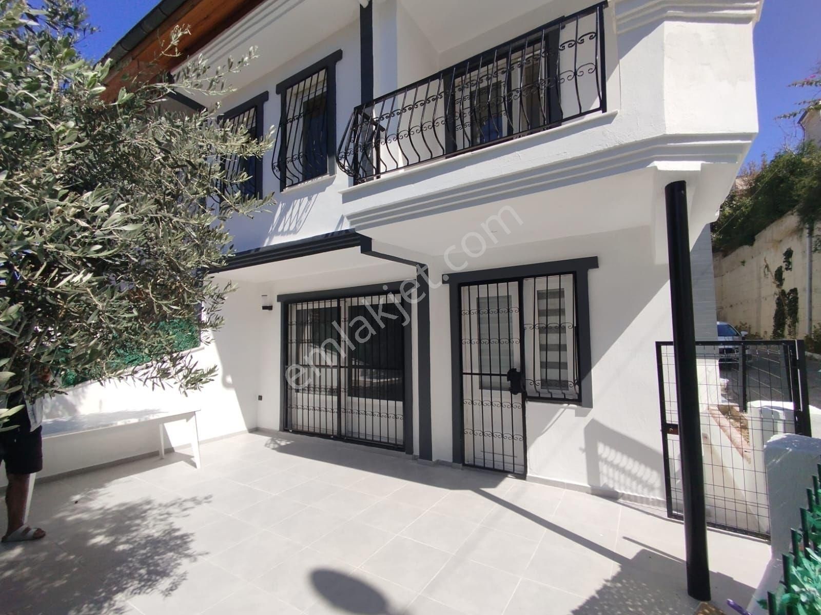 Kuşadası K.denizinde Satılık 4+1 Triblex Villa - Görsel 20
