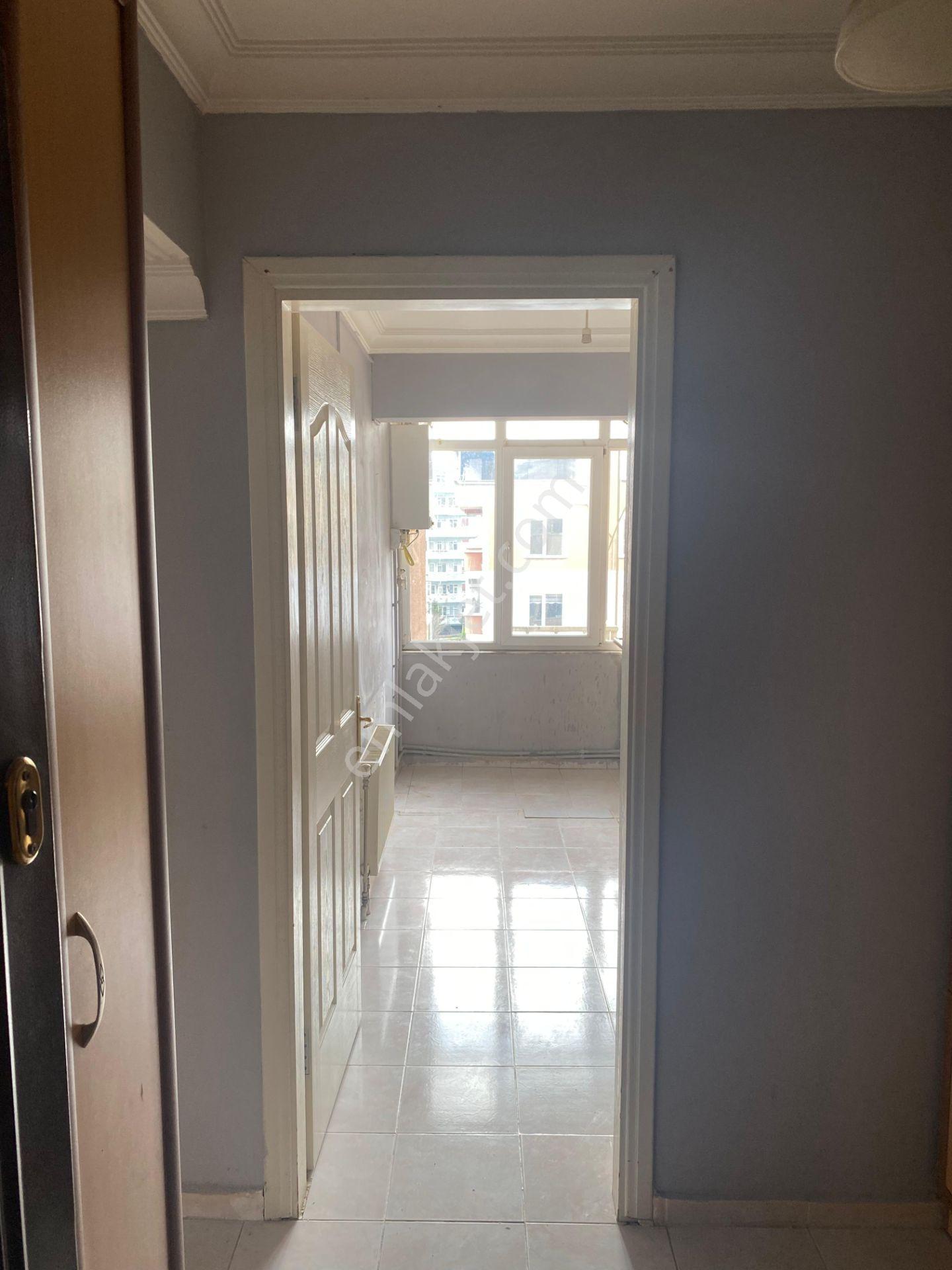 Fatih Mah. Tr. Üniversitesine Yürüme Mesafesinde 3+1, 180 M² Yüksek Şerefiyeli Satılık Daire - Görsel 11