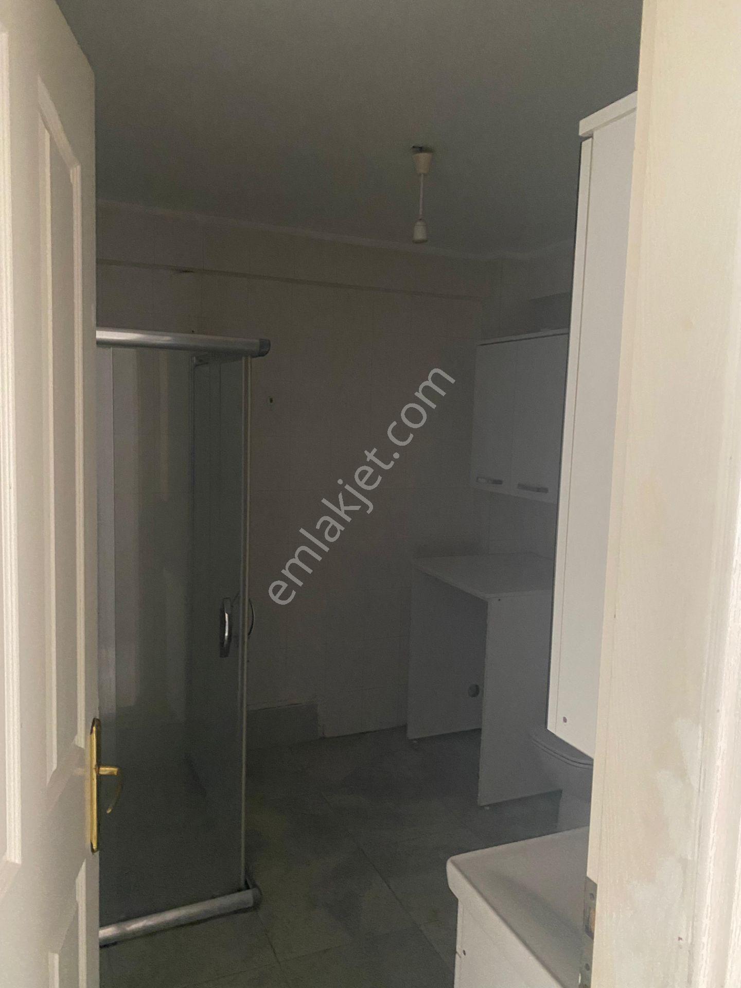 Fatih Mah. Tr. Üniversitesine Yürüme Mesafesinde 3+1, 180 M² Yüksek Şerefiyeli Satılık Daire - Görsel 20