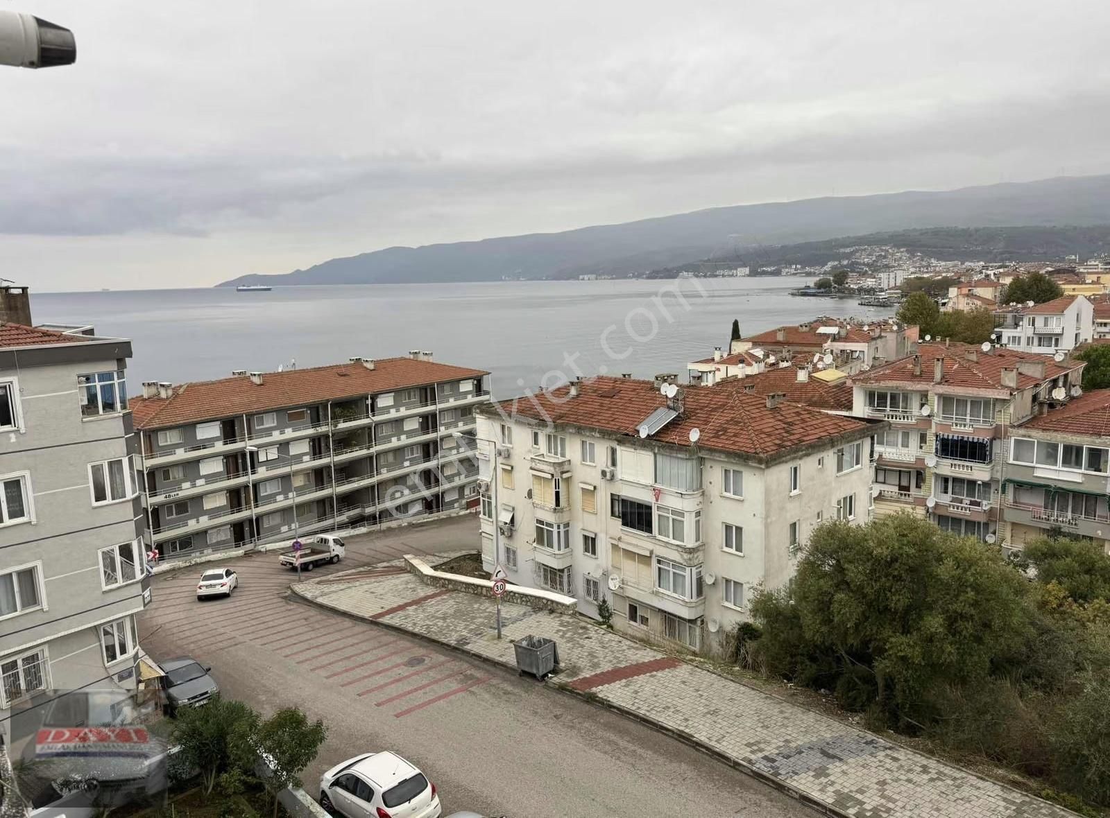 Dayı Emlaktan Kumla Da Deniz Ve Dağ Manzaralı Full Yapılı - Görsel 13
