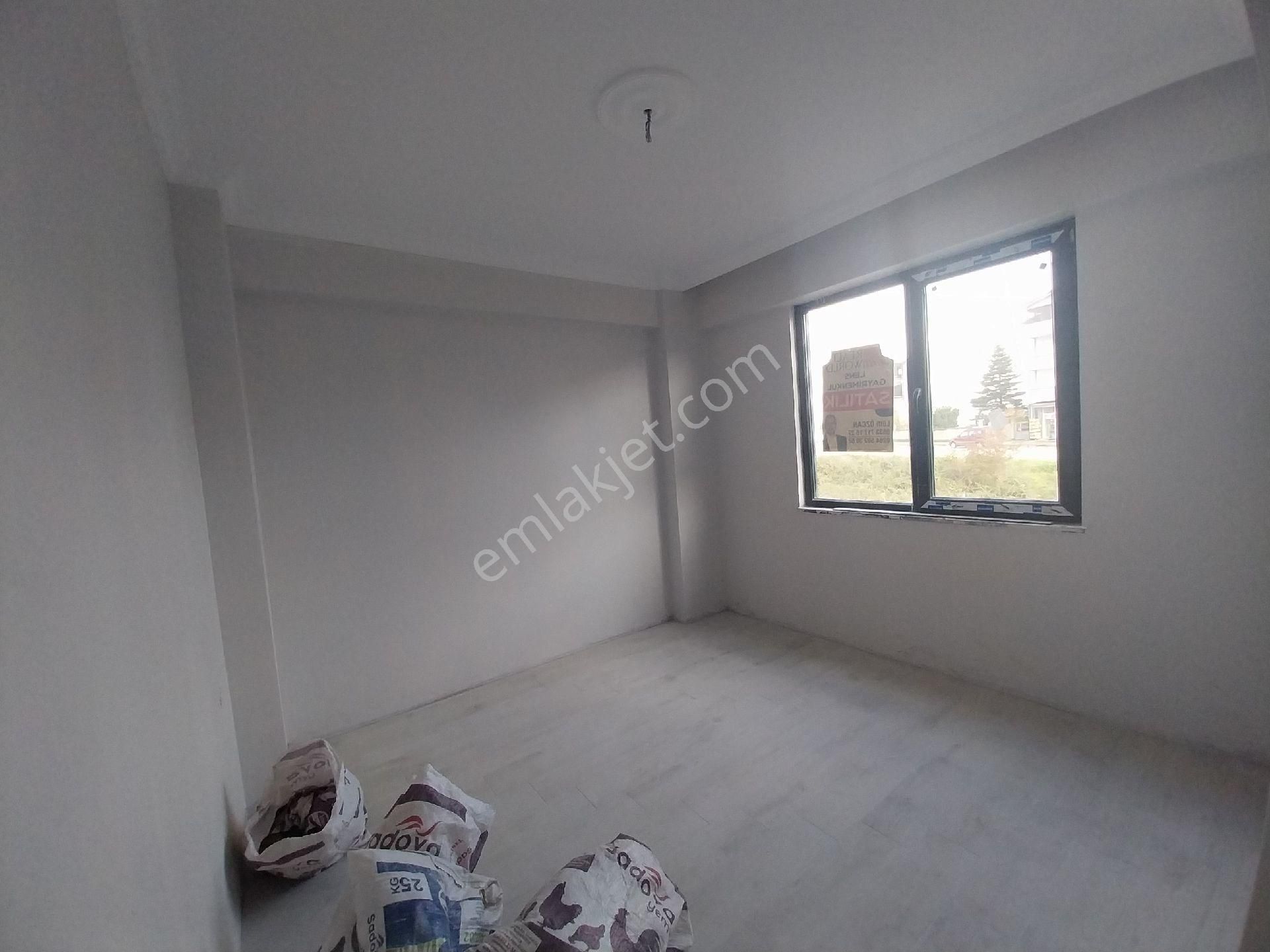 Arifiye Kalaycı Mahallesinde (cumhuriyet) Satılık 2+1 Daire - Görsel 4