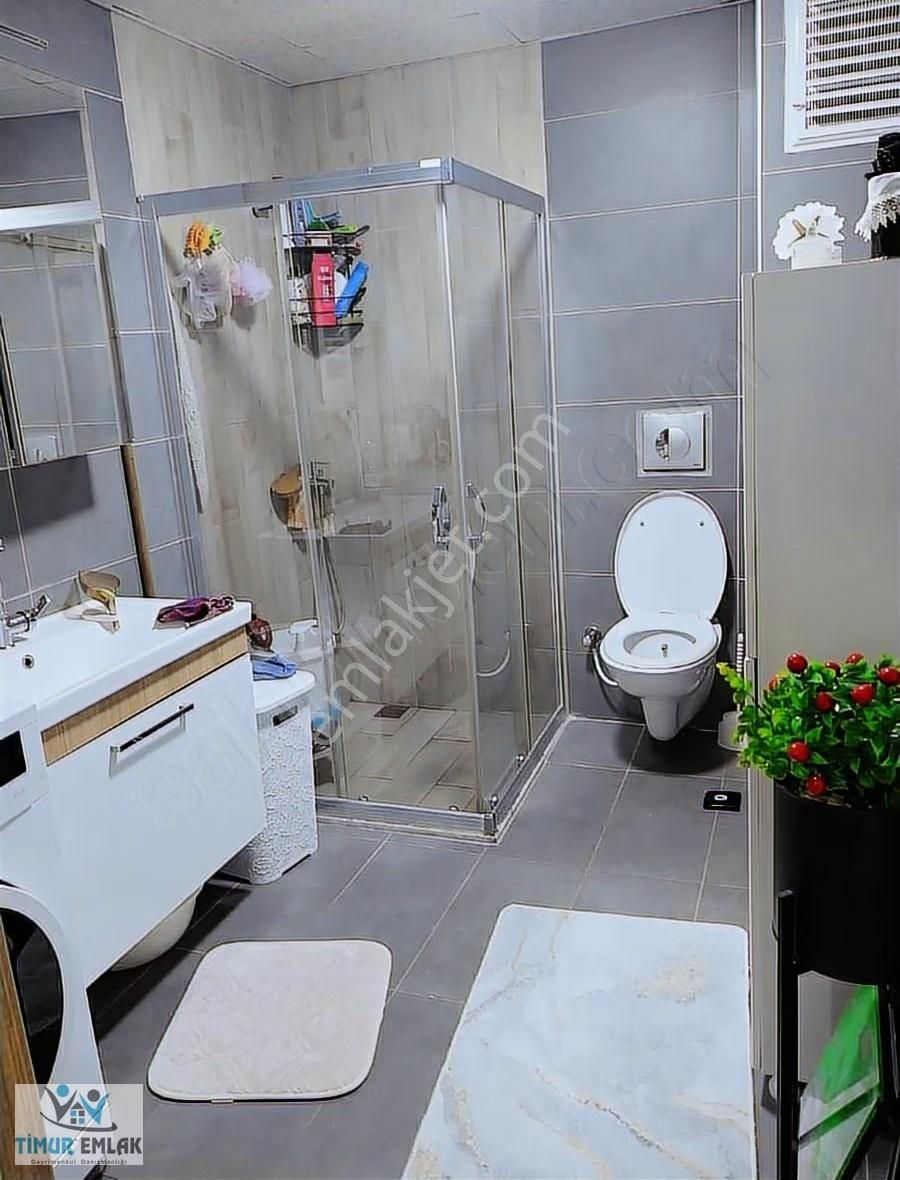 Avcılar Merkezi Konumda Satılık 3+1 Arakat Daire - Görsel 5