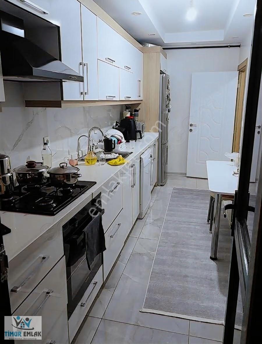 Avcılar Merkezi Konumda Satılık 3+1 Arakat Daire - Görsel 12