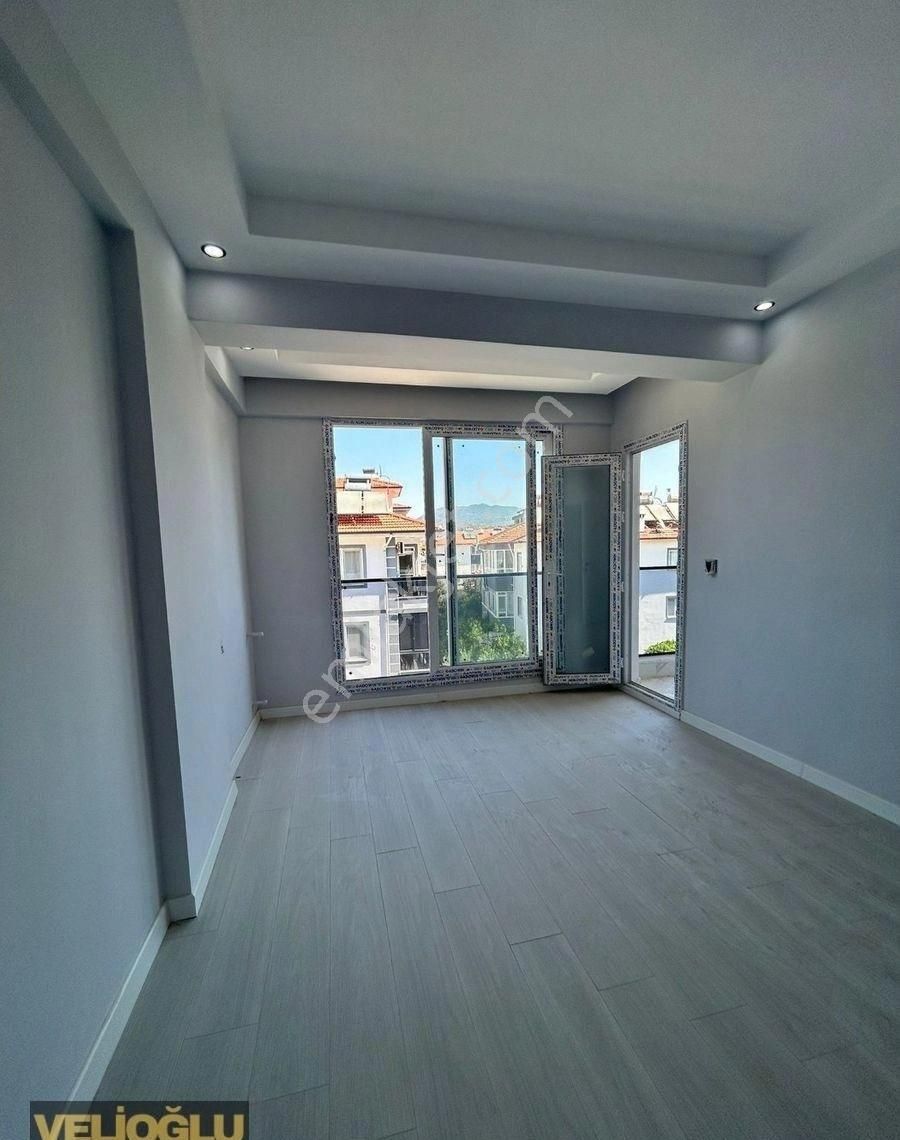 Hürriyet Mahallesinde Geniş 1+1 Kiralık Daire - Görsel 12