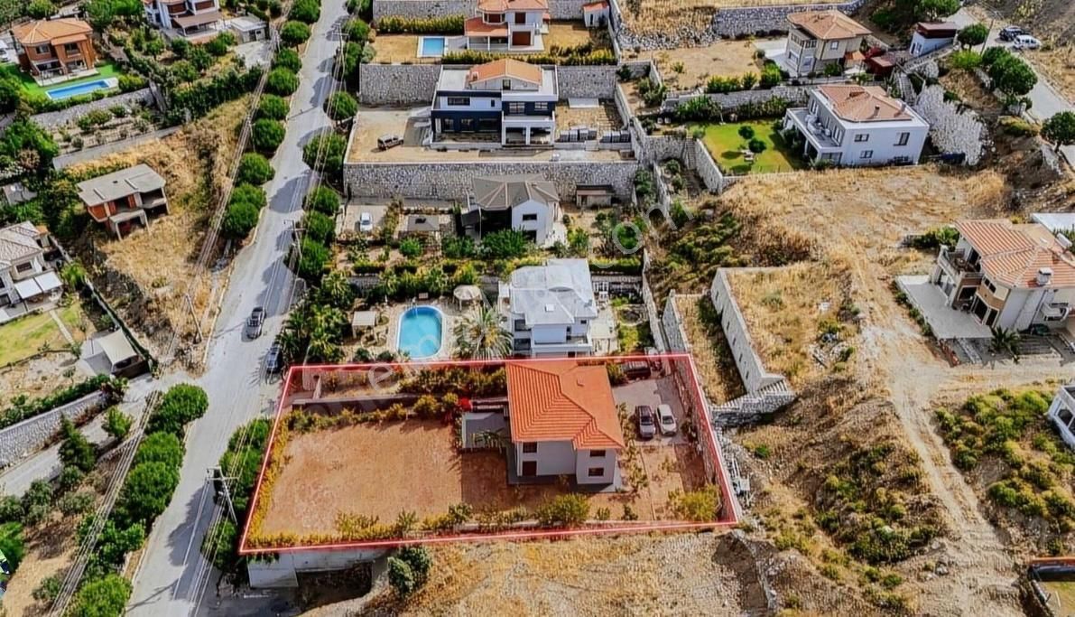 2025 Ruhsatlı Yeni Yapim 200 M2 4+1 Satlik Villa - Görsel 2