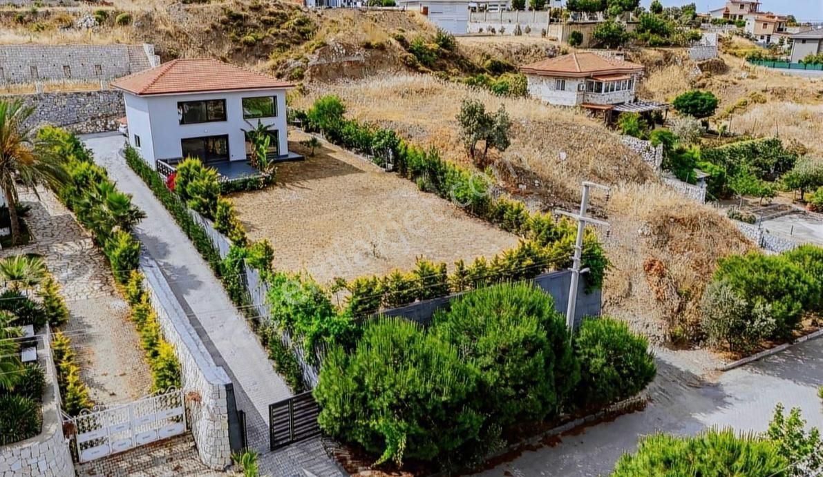 2025 Ruhsatlı Yeni Yapim 200 M2 4+1 Satlik Villa - Görsel 3