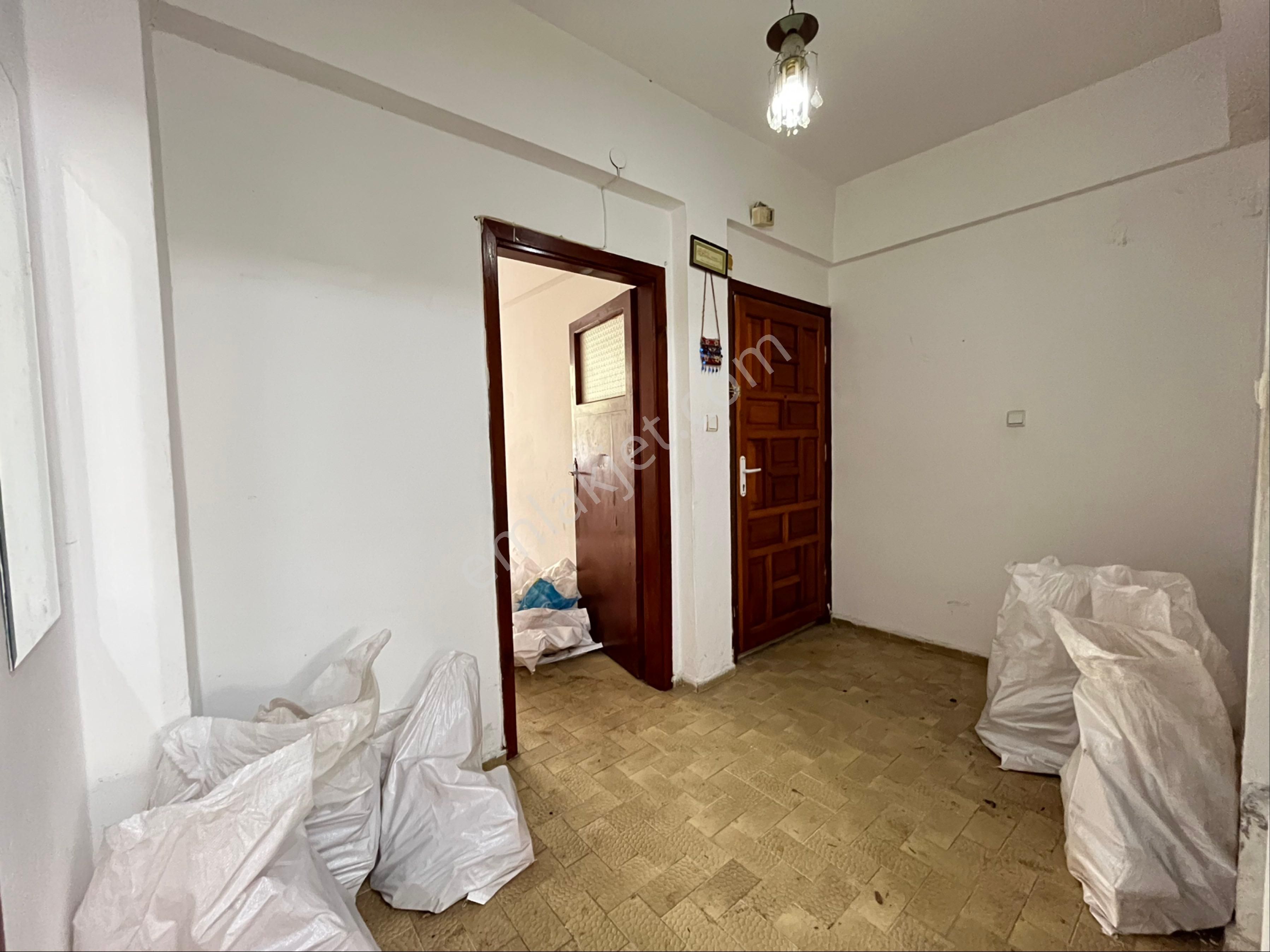 Alanya Güllerpınarı Mh Aile Apt Depozitosuz 2+1 Kiralık Daire