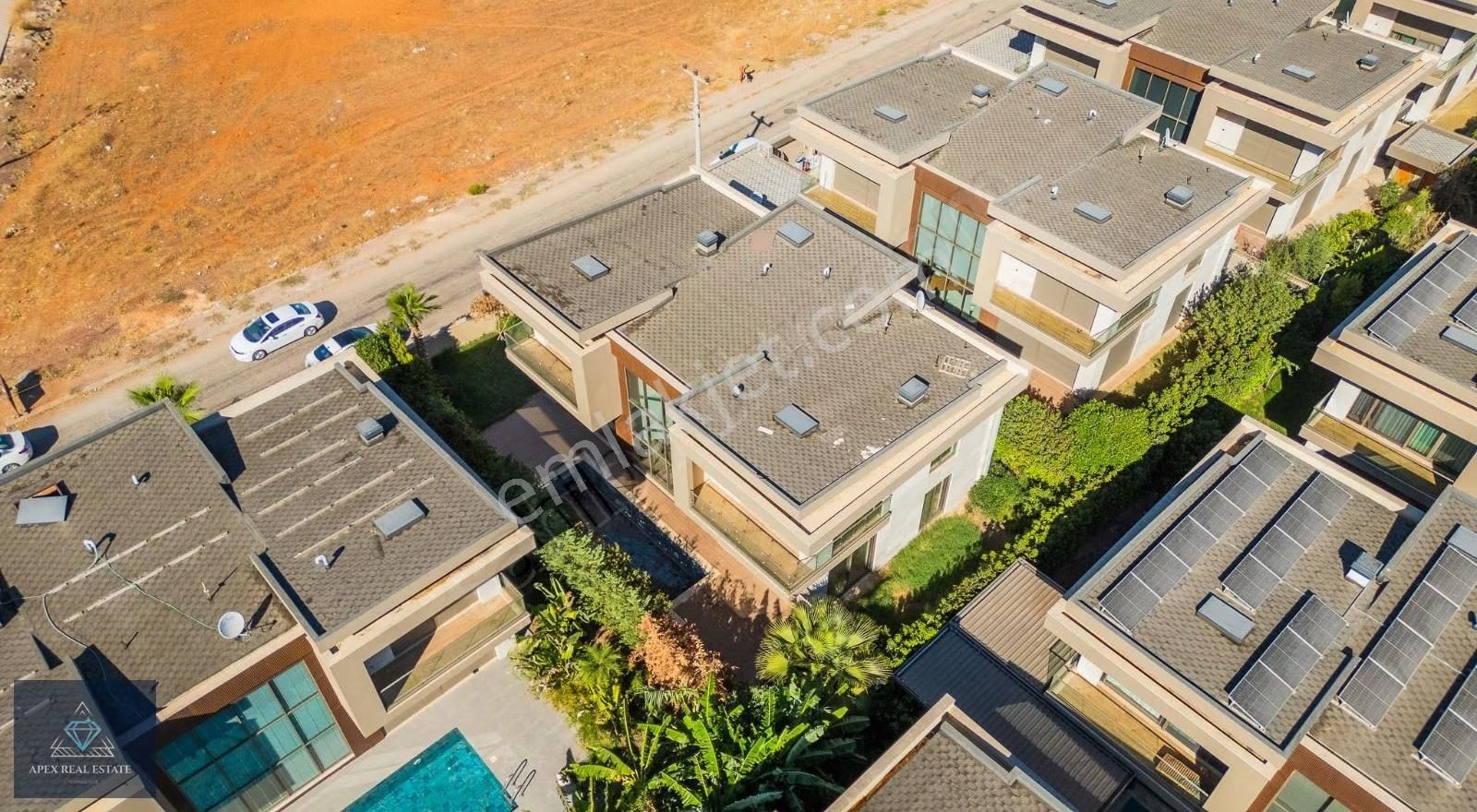 510 M2 Uzerınde 360 M2 Net 4+1 Müstakil Havuz Ve Bahcelı Vılla - Görsel 8