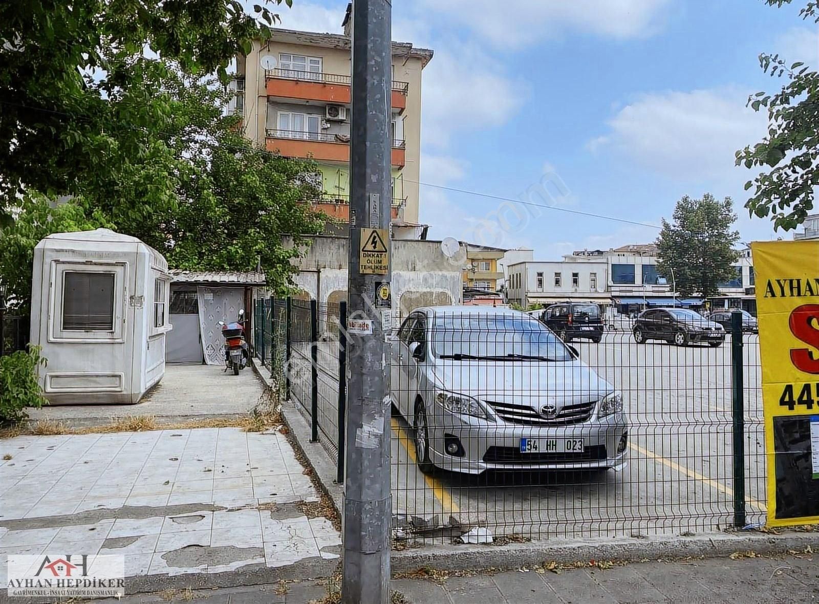 Adapazarının Kalbinde Katlıpazar Ve Orta Garaj Yanı 445m2 Ticari - Görsel 6