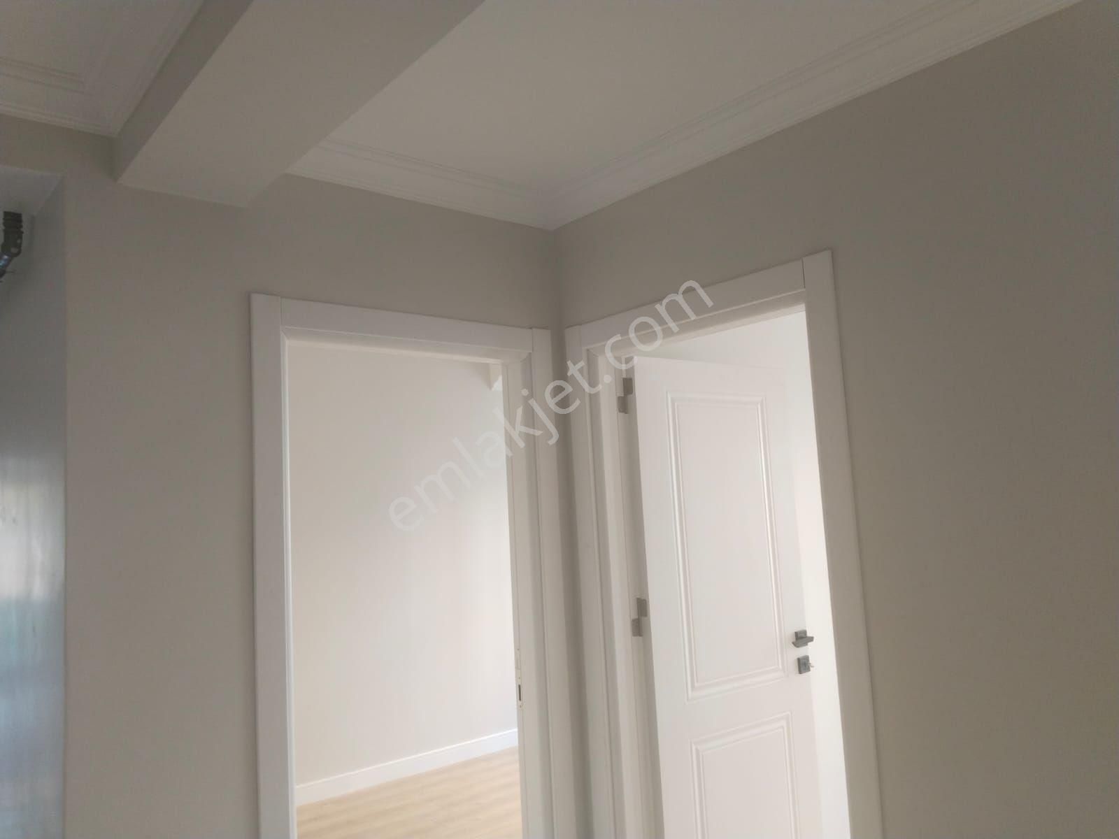 Güneyden Sultangazide Sıfır Binada 3+1.120m2 Ara Kat Daire - Görsel 18