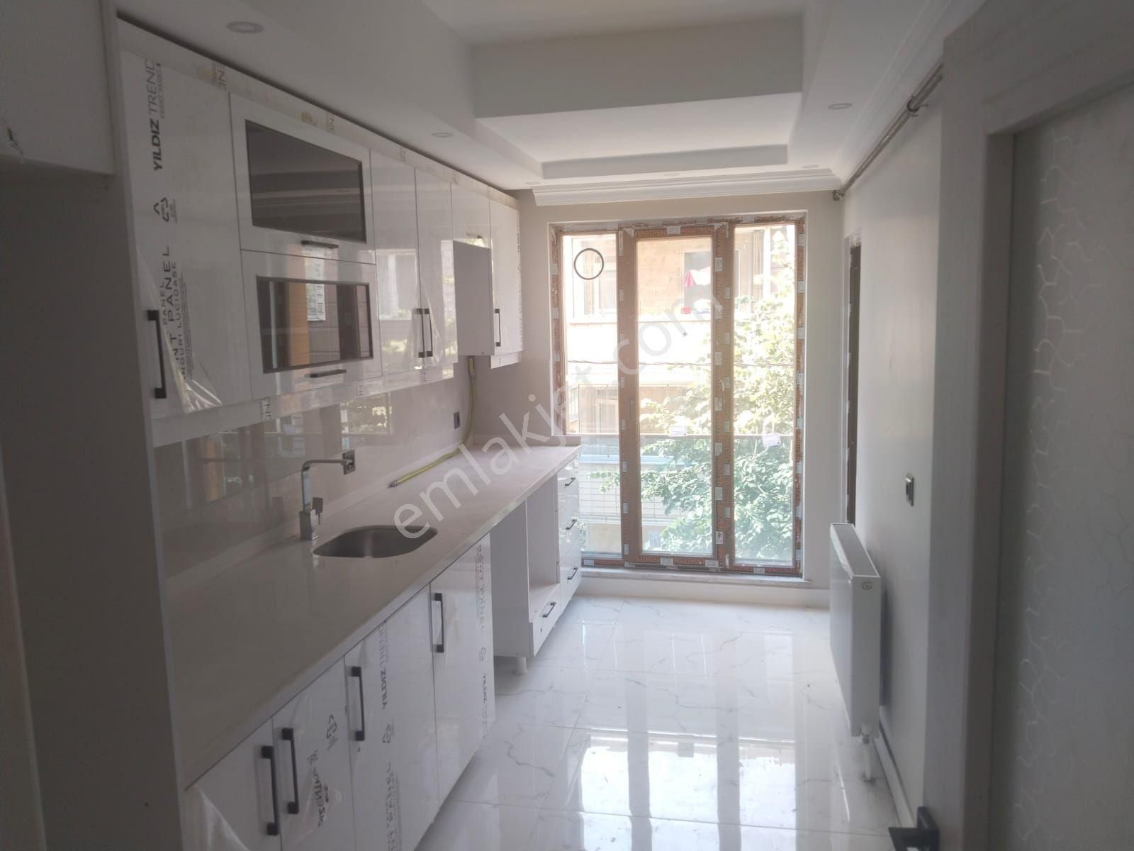 Güneyden Sultangazide Sıfır Binada 3+1.120m2 Ara Kat Daire - Görsel 3