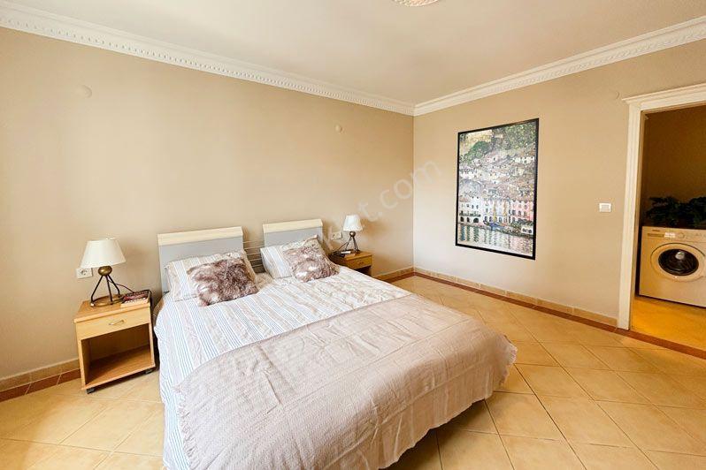 Alanya Güllerpınarı Mah.eşyalı Satılık 5+1 Dubleks Daire - Görsel 15