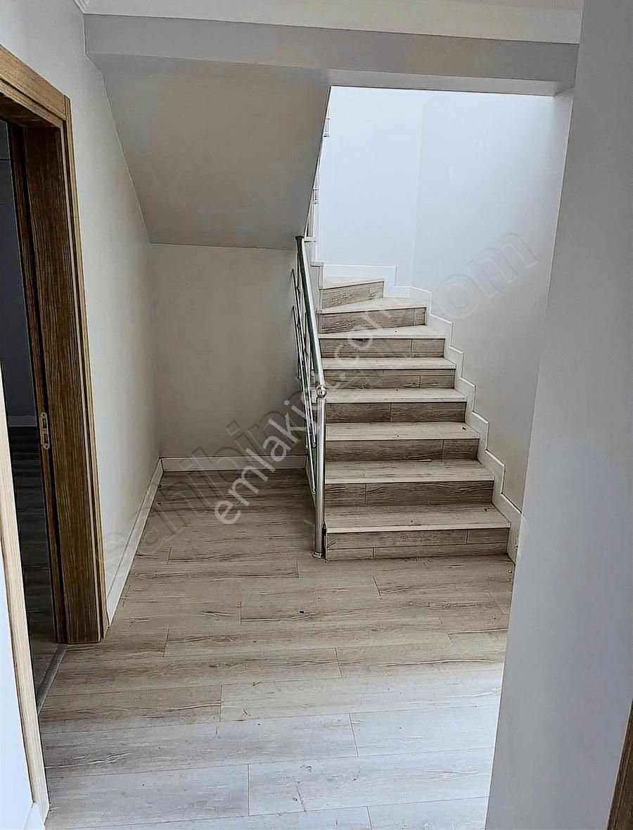 Banaz Merkezde Oturumu Alınmış Dubleks 160m2 - Görsel 17
