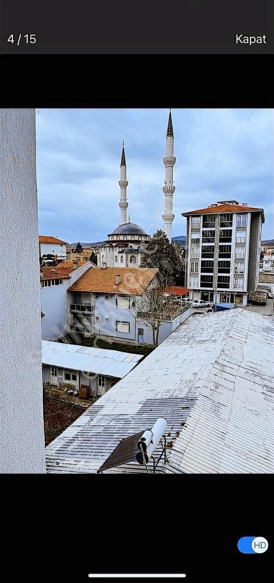 Banaz Merkezde 3+1 Anayolüzeri Geniş Daire - Görsel 12