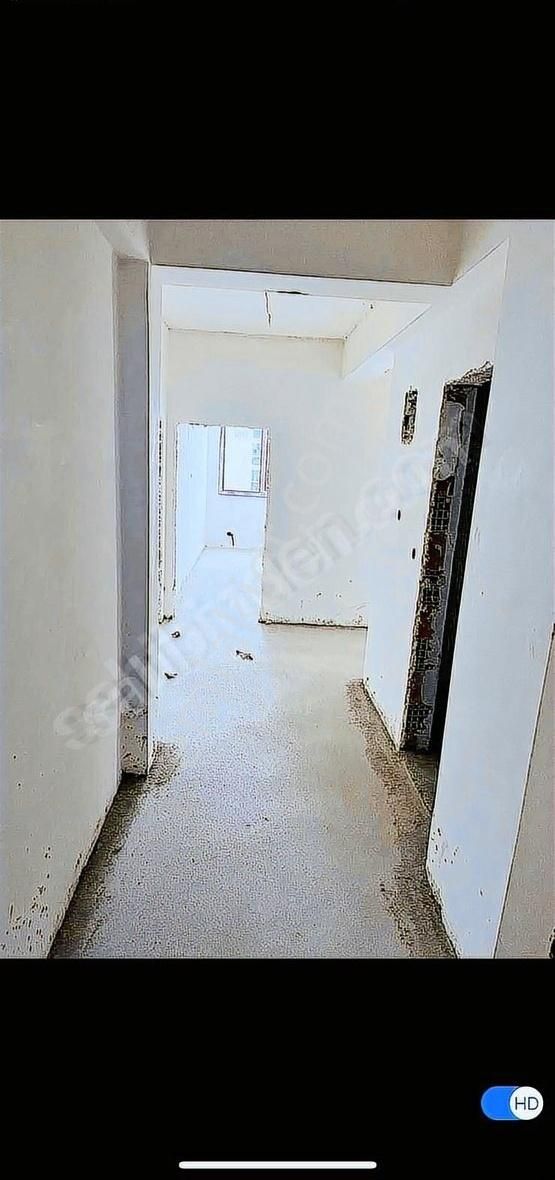 Banaz Merkezde 3+1 Anayolüzeri Geniş Daire