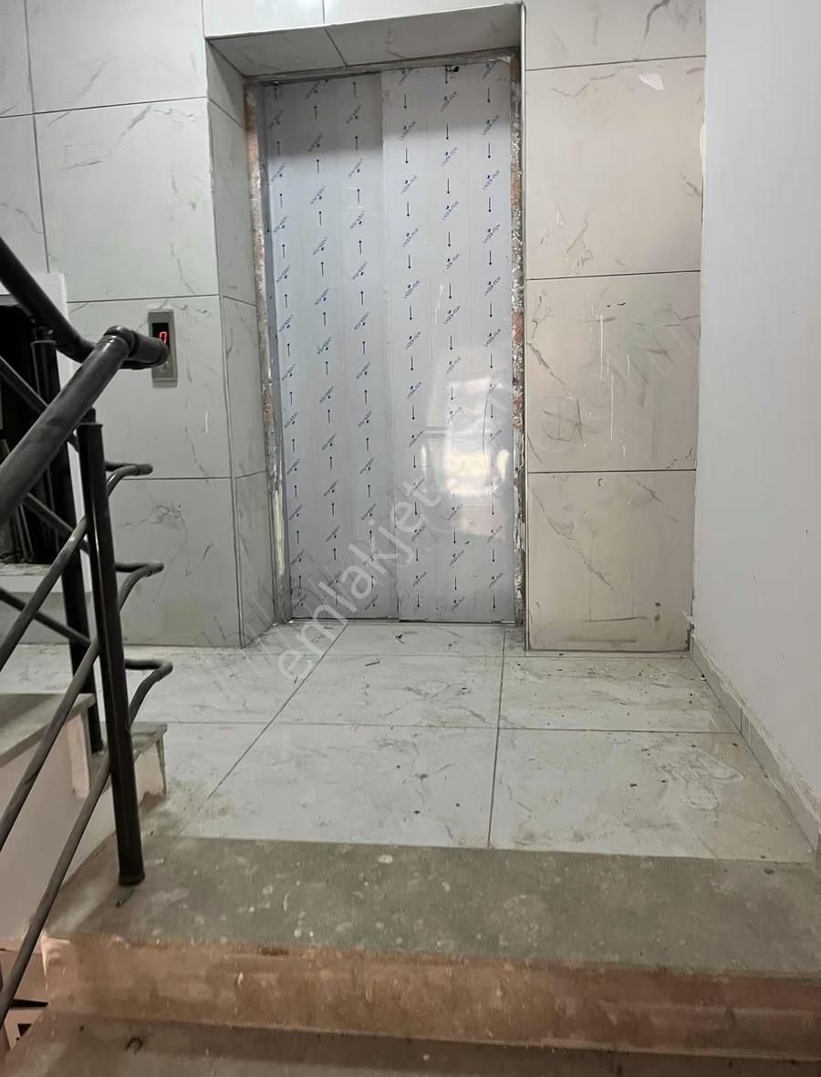 Banaz Merkezde 3+1 Dükkanüstü Hazır Daire - Görsel 9