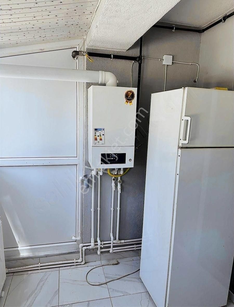 Banaz Merkezde 1+1 Sıfır Apart Hemen Kalmaya Hazır - Görsel 4