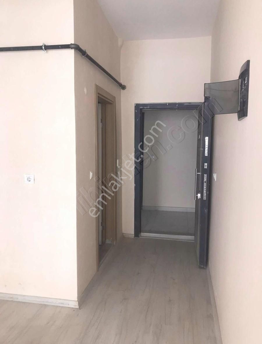 Banaz Kültürparkta A101 Üzeri 50m2 Ofis - Görsel 5