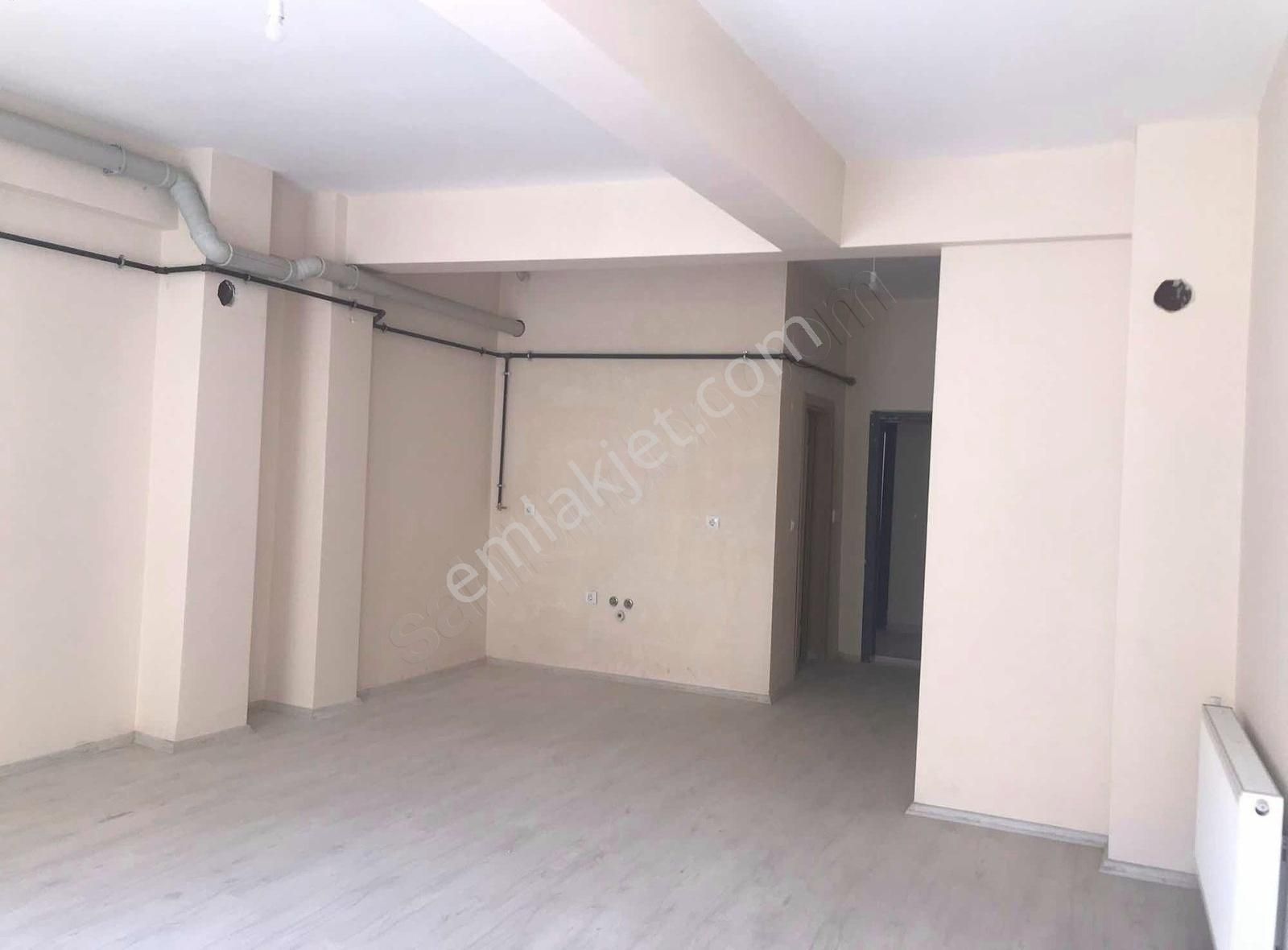 Banaz Kültürparkta A101 Üzeri 50m2 Ofis - Görsel 4