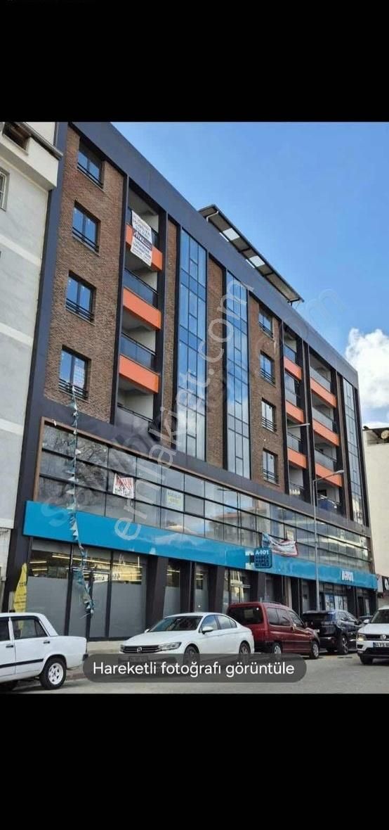 Banaz Kültürparkta A101 Üzeri 50m2 Ofis