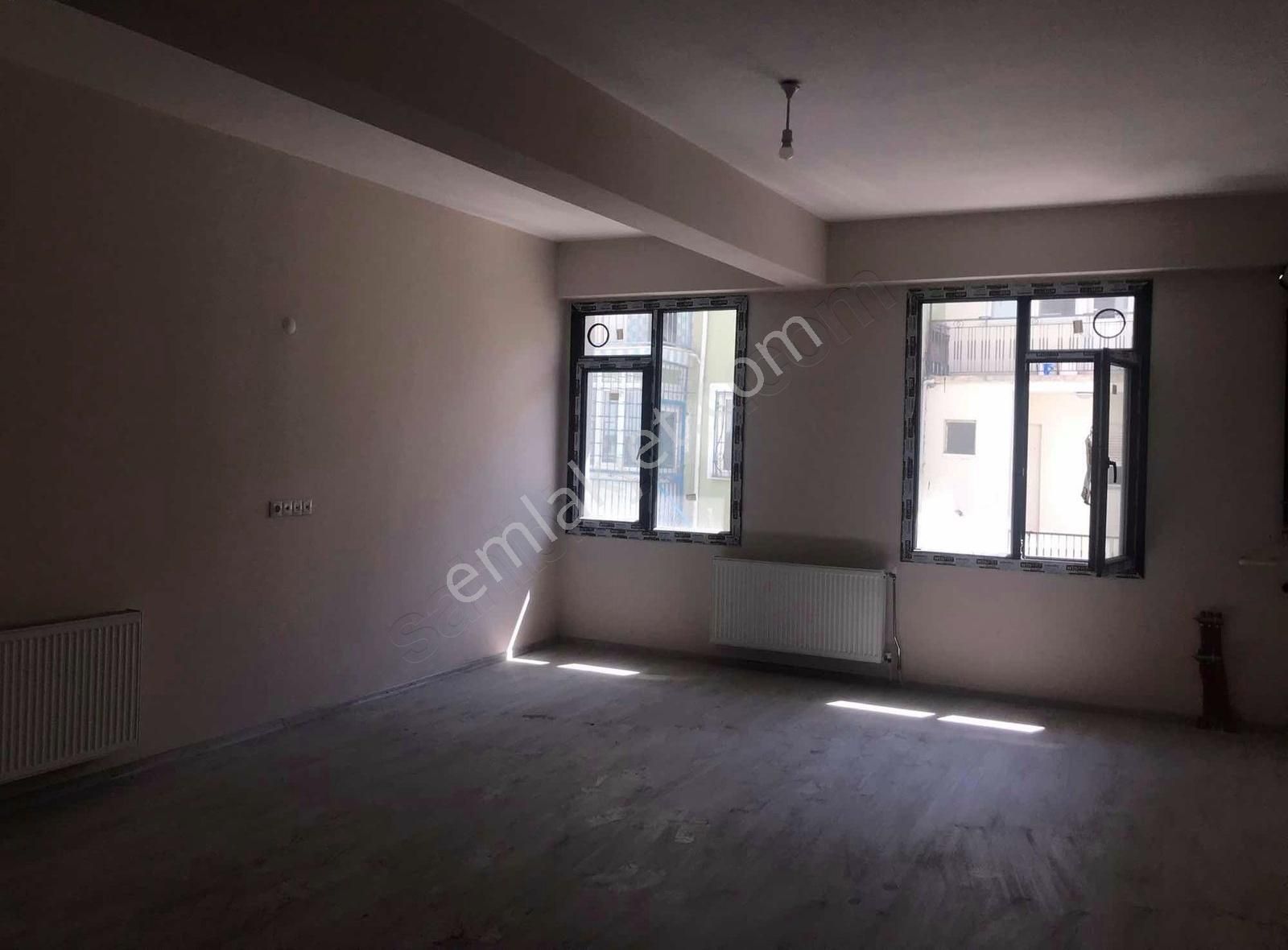 Banaz Kültürparkta A101 Üzeri 50m2 Ofis - Görsel 10