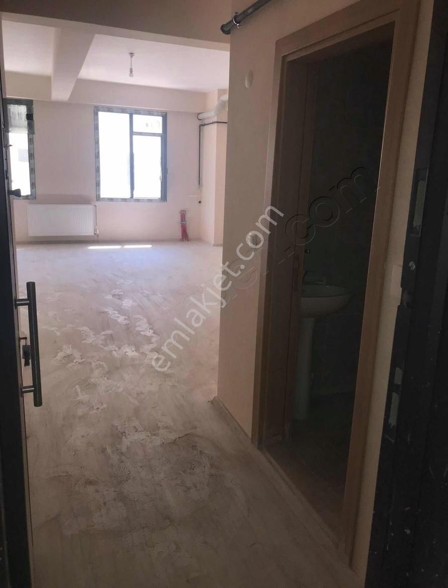 Banaz Kültürparkta A101 Üzeri 50m2 Ofis - Görsel 3