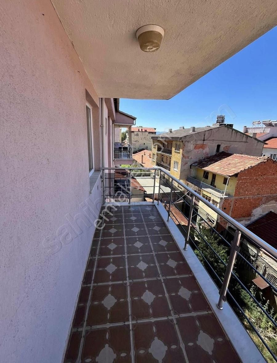 Banaz Merkezde 3+1 Hazır 130m2 Daire - Görsel 7