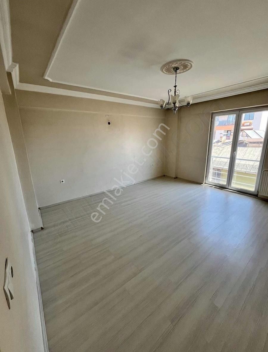 Banaz Merkezde 3+1 Hazır 130m2 Daire - Görsel 6