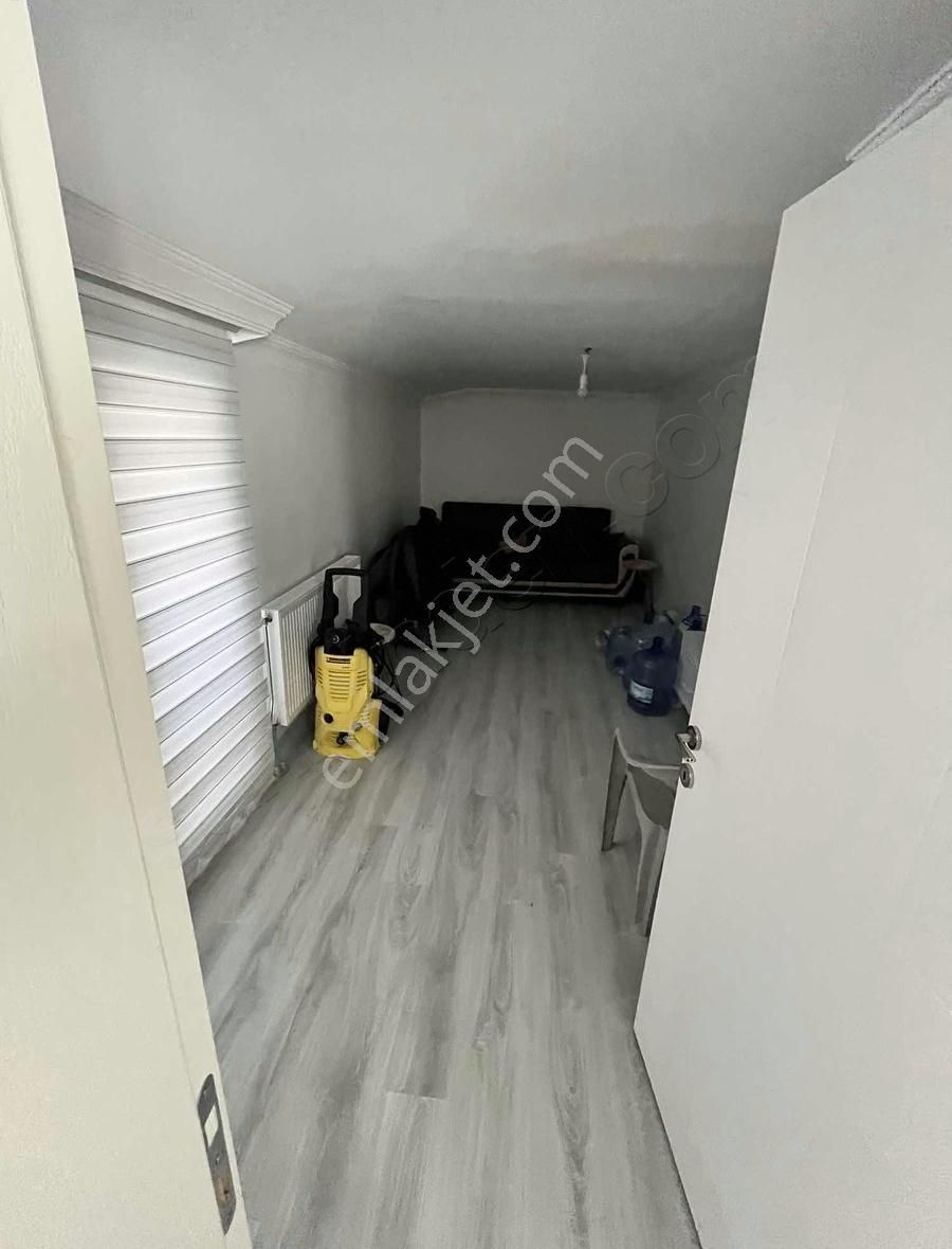 Banaz Salıpazarında 180m2 4+1 Verandalı. Şömineli Dubleks - Görsel 20