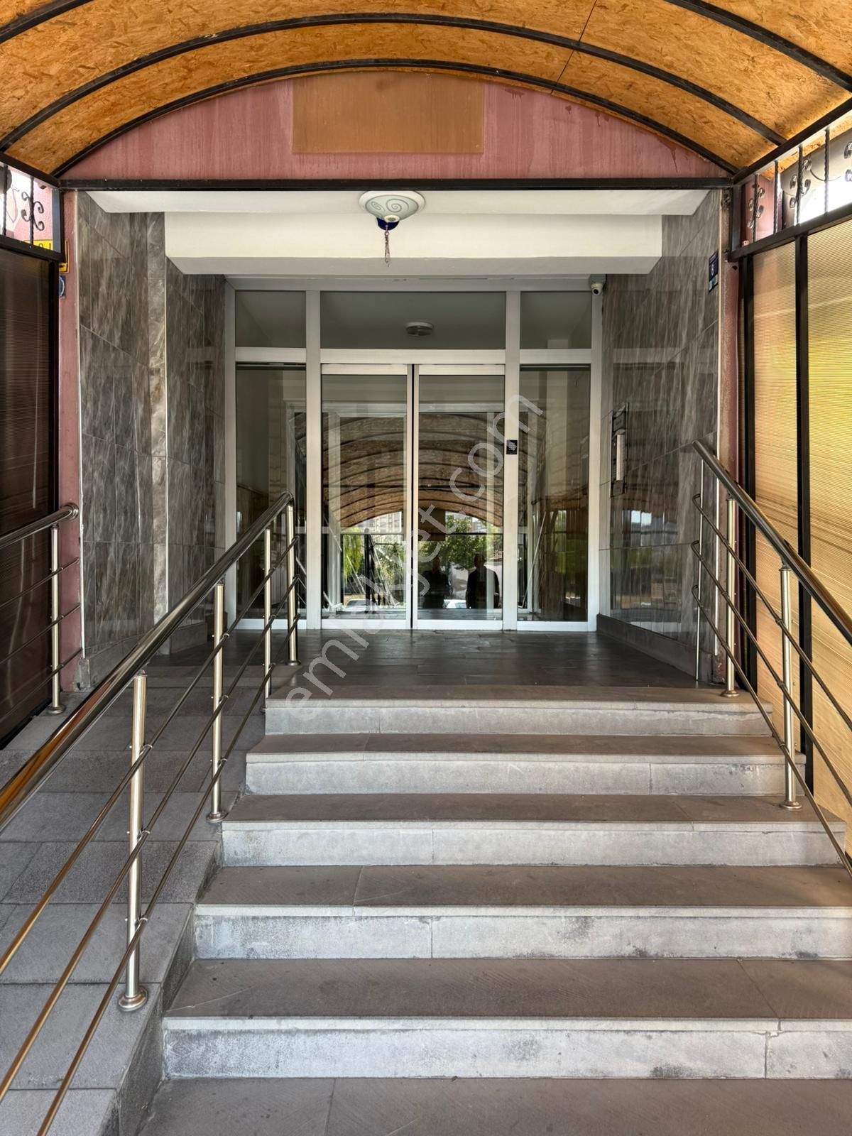 Anadolu Emlaktan Satılık Yıldırım Beyazıt Mah. De 3+1 Daire - Görsel 2