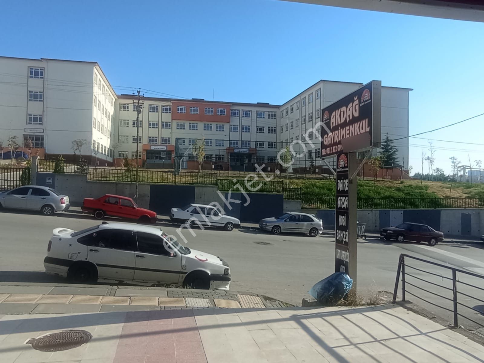 Cadde/otobüs-dolmuş Durağı/okul Karşısı; 70m2 Dükkan - Görsel 10