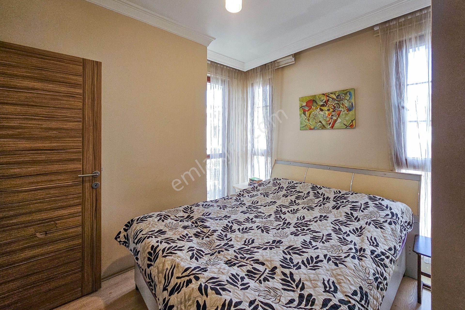 Çekmeköy Site İçi Satılık 4+2 Çatı Dubleks Daire - Görsel 14