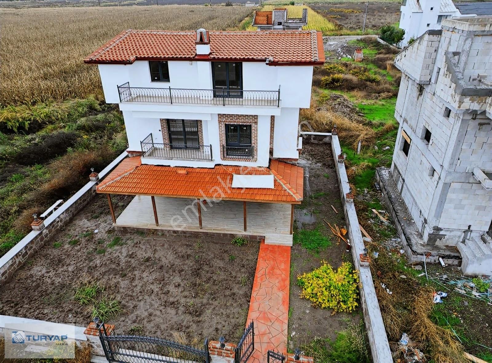 Dikilide Satılık Müstakil Villa