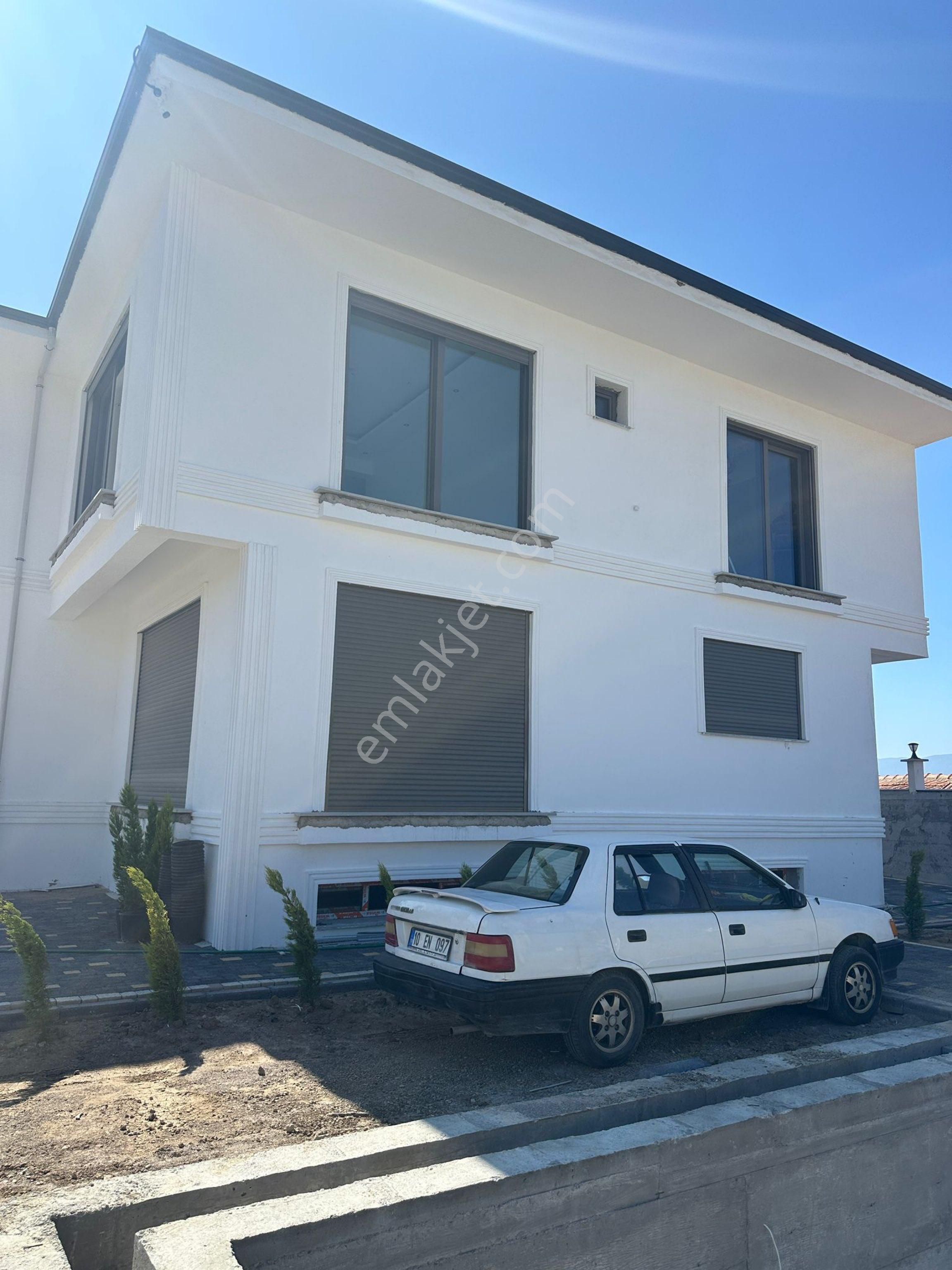 Balıkesir Burhaniye Börezli Mahallesinde Satılık Malikane - Görsel 31