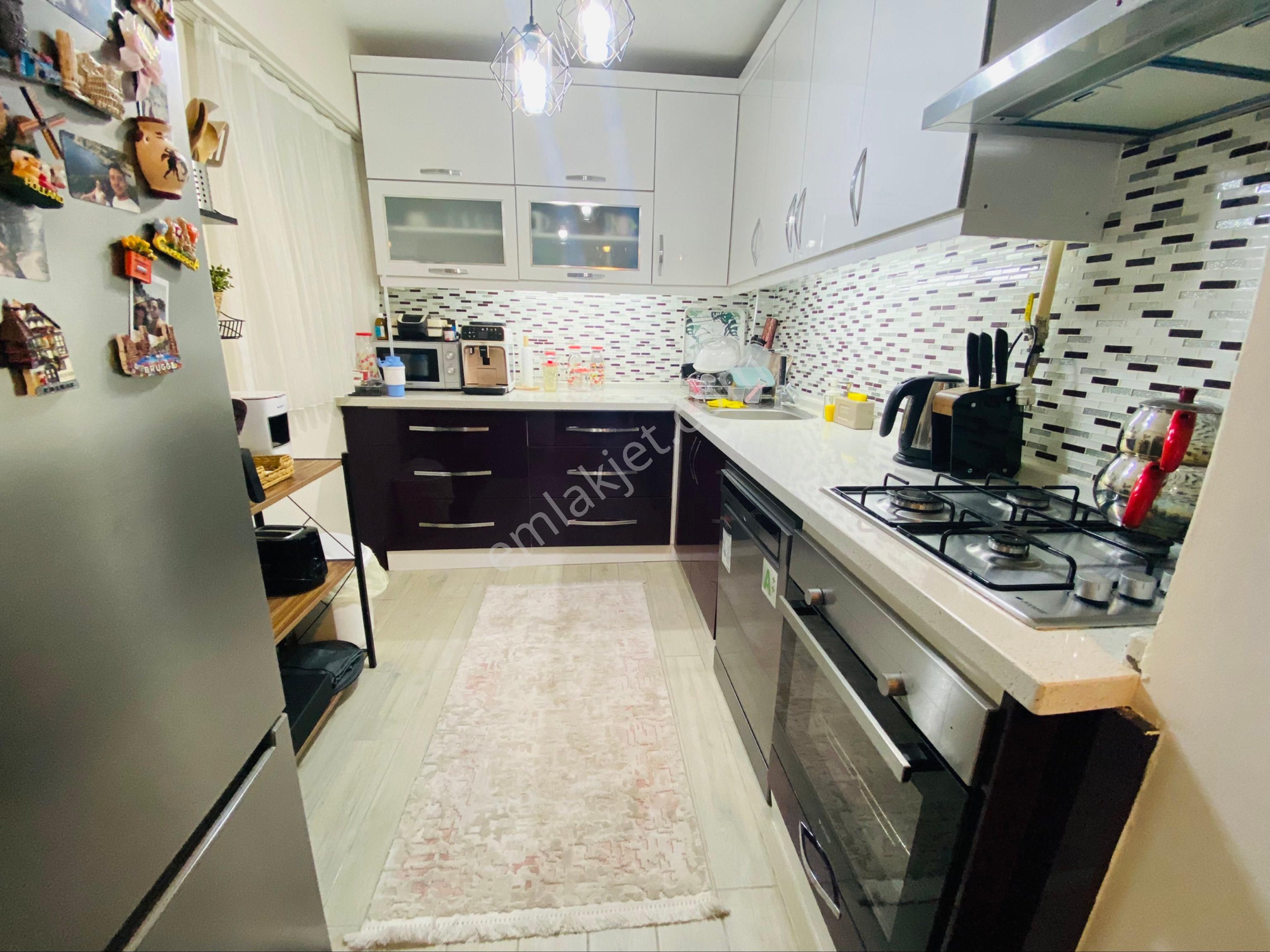 Mithatpaşa Cadde Paralelinde 3+1 115m2 Temiz Bakımlı Bahçeli Daire - Görsel 8