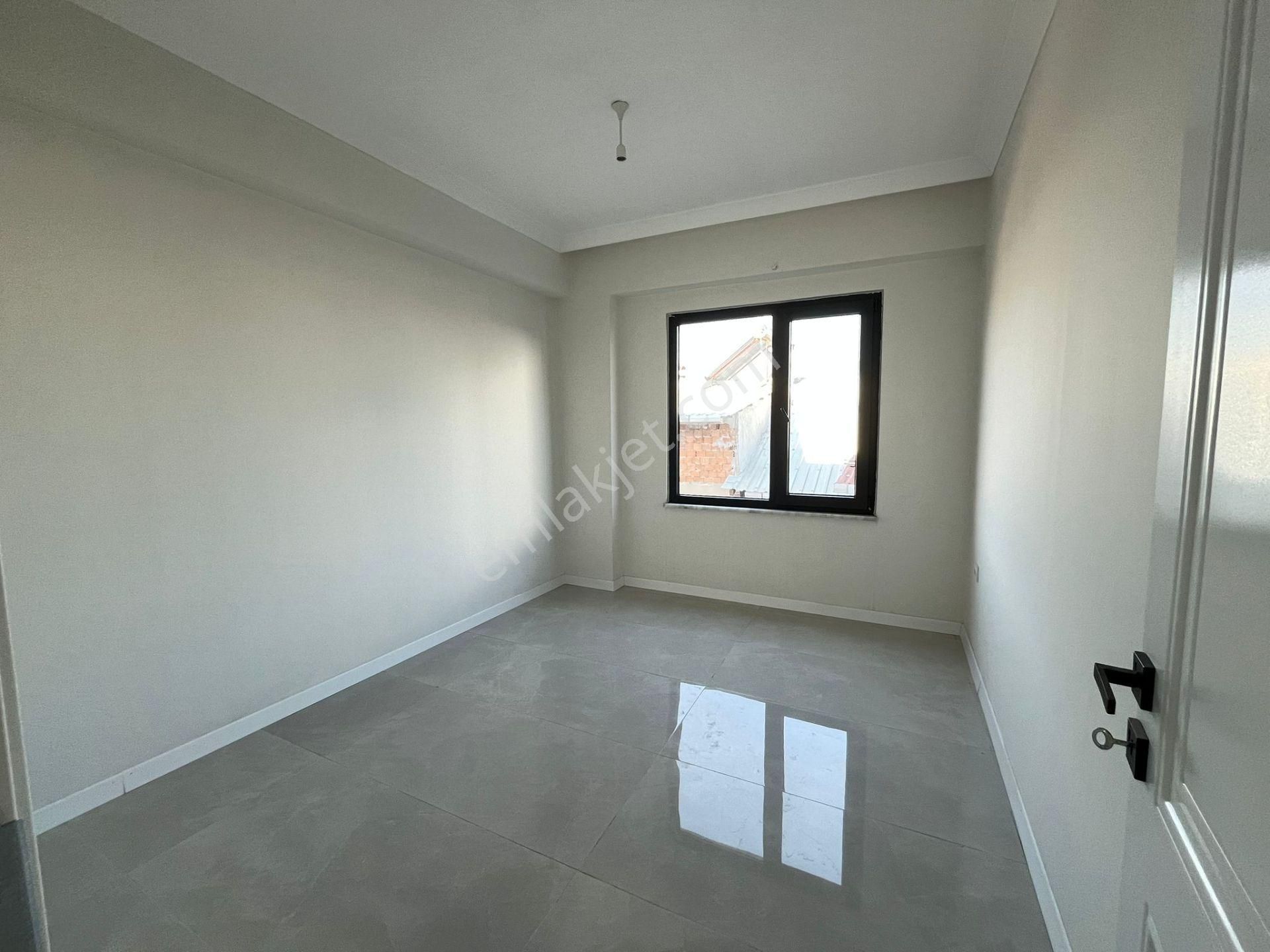 Sahile, Çarşıya, Caddeye Bir Adım! Sıfır Bina 2+1 Daireler - Görsel 11